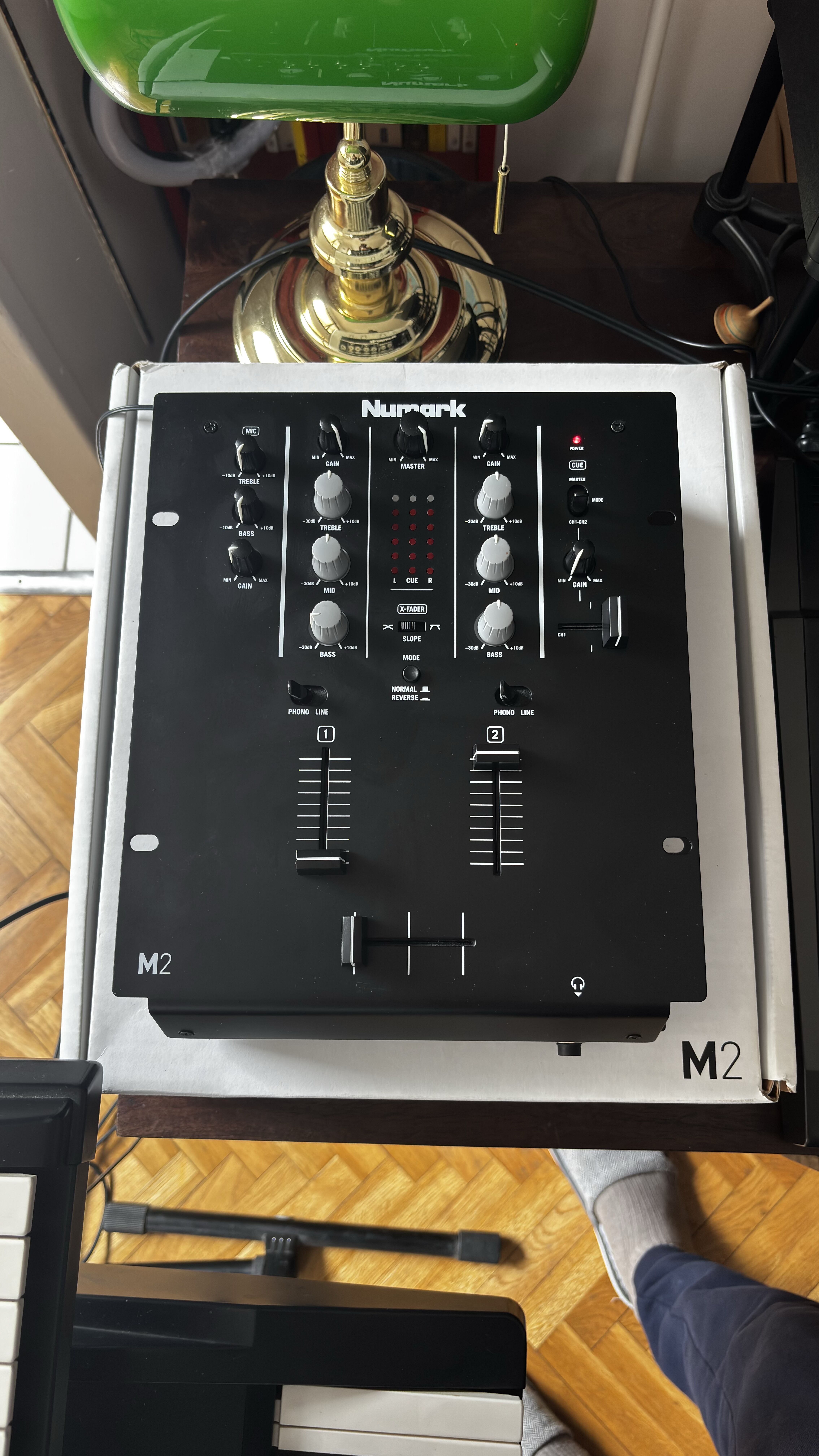 Table de mixage DJ Numark M2 – État neuf avec boîte d'origine