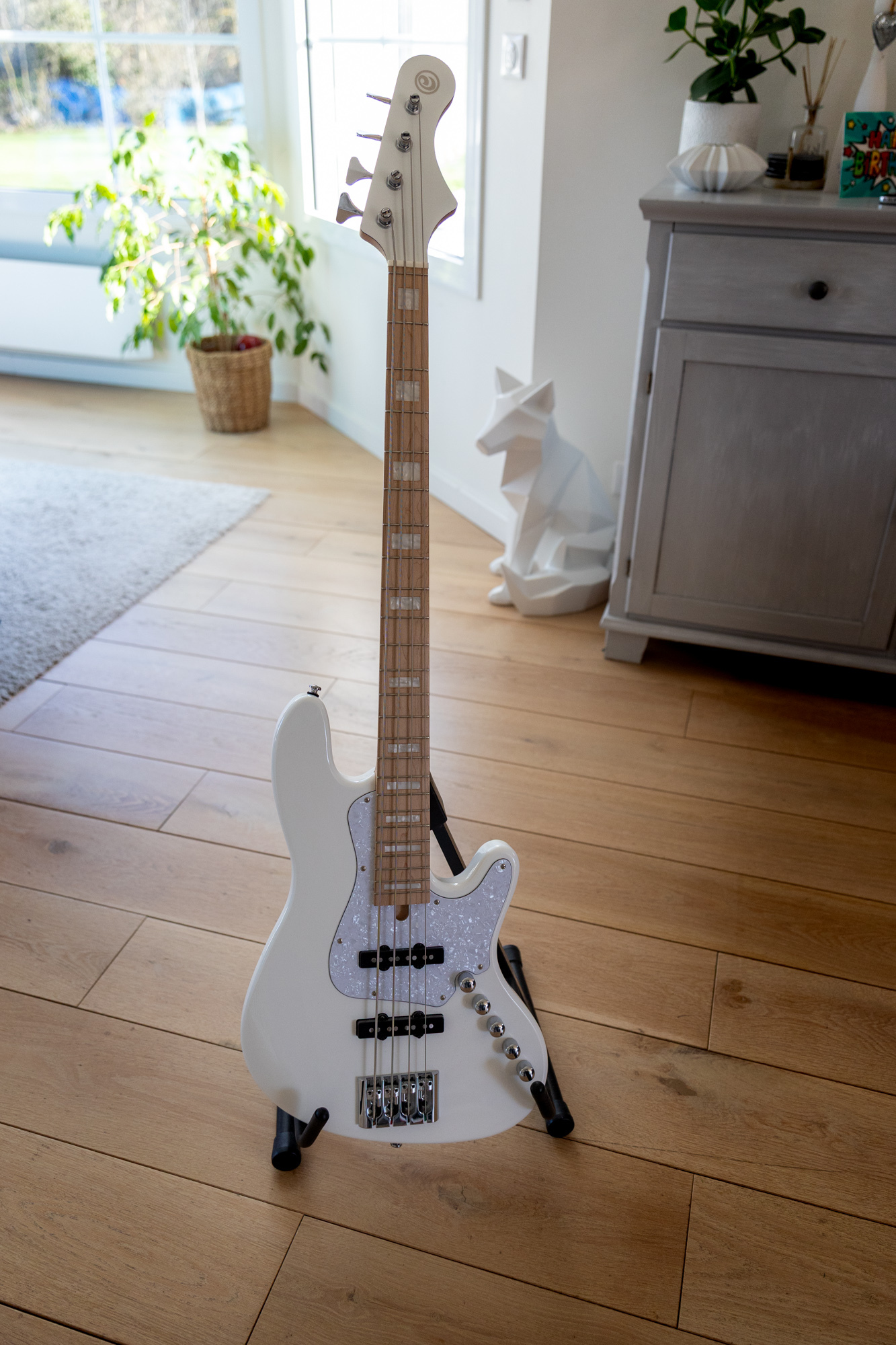 Basse Cort Elrick NJS 4 Blanche comme neuve