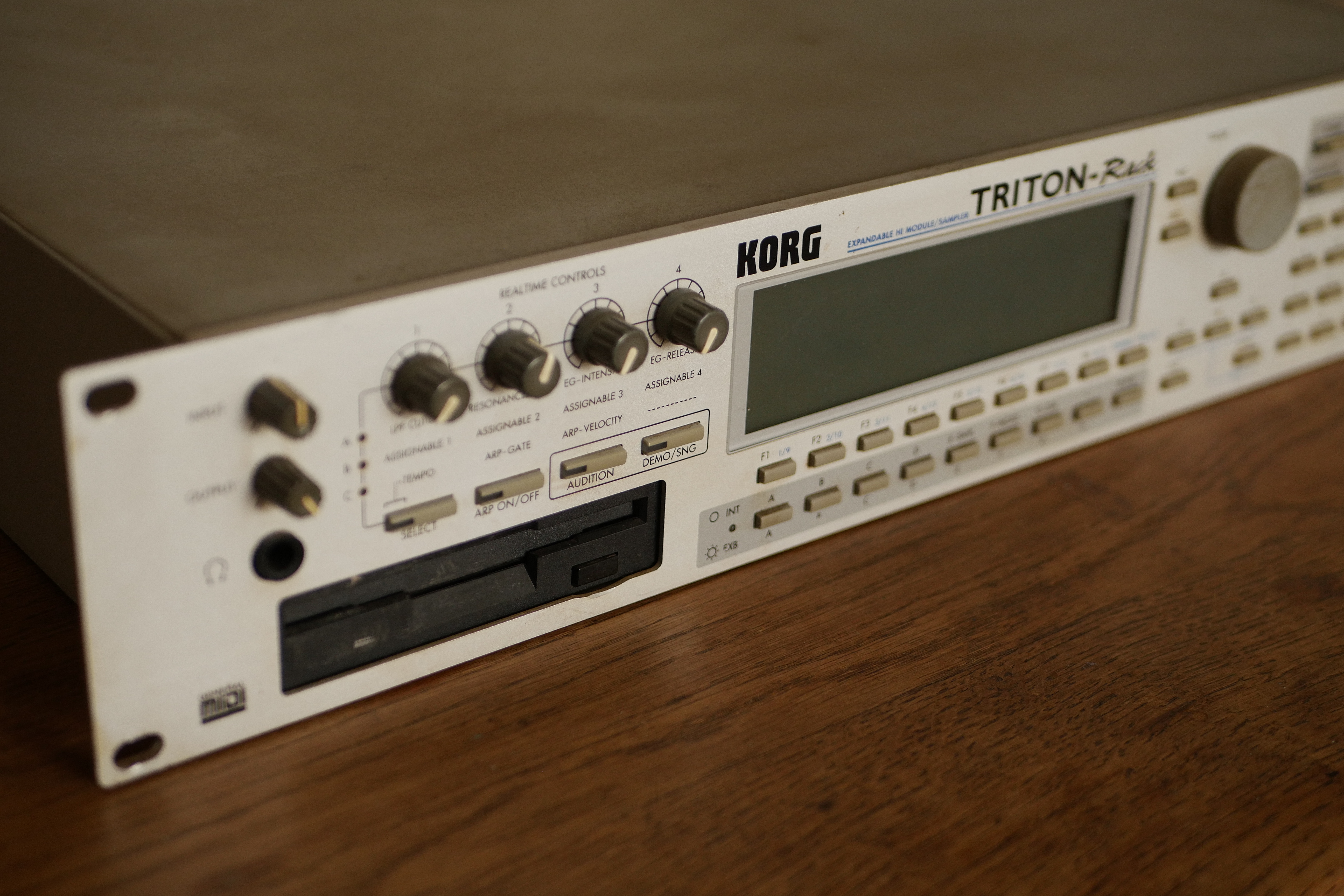 Korg Triton Rack (12659)