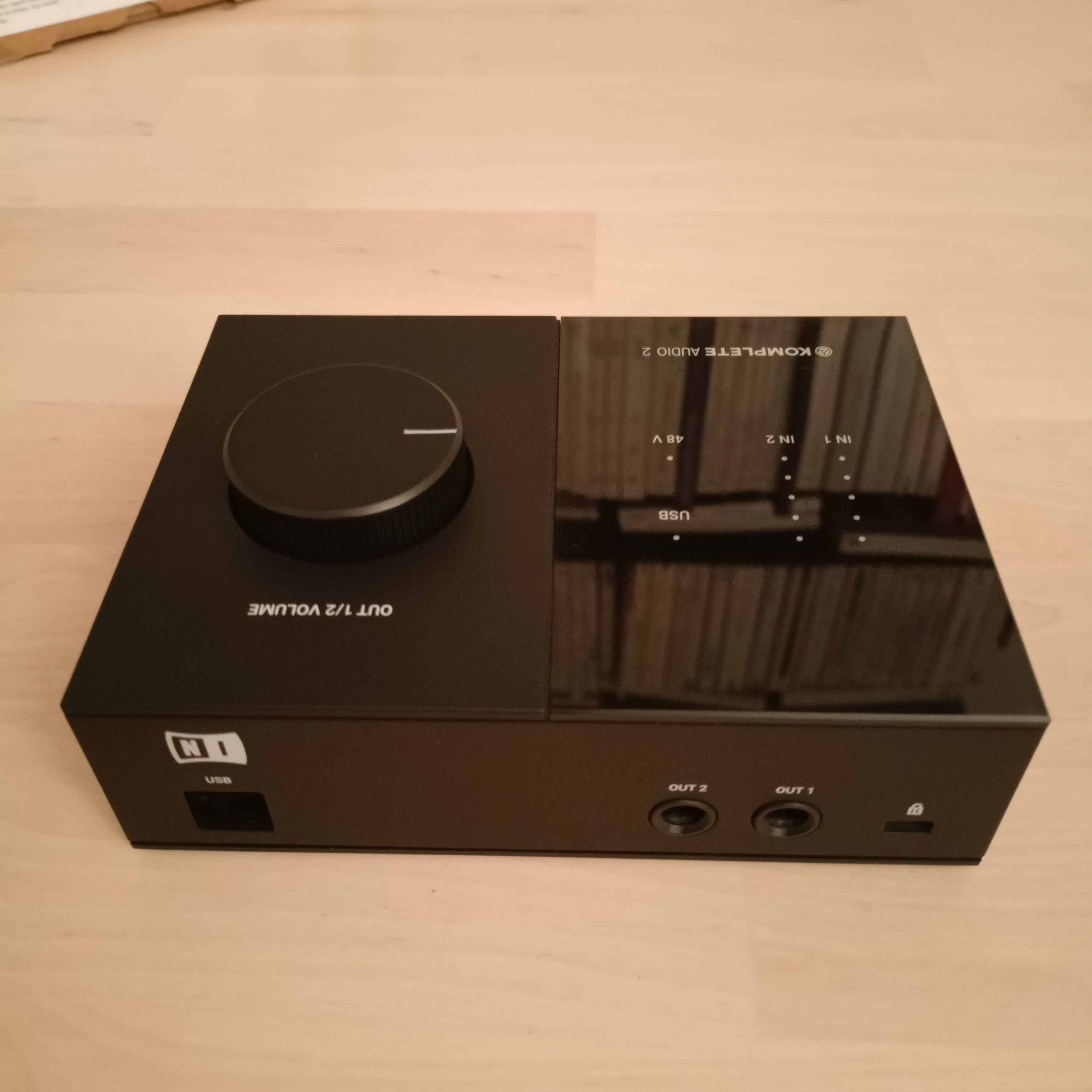 Vends interface audio Native Instruments audio 2 en excellent état