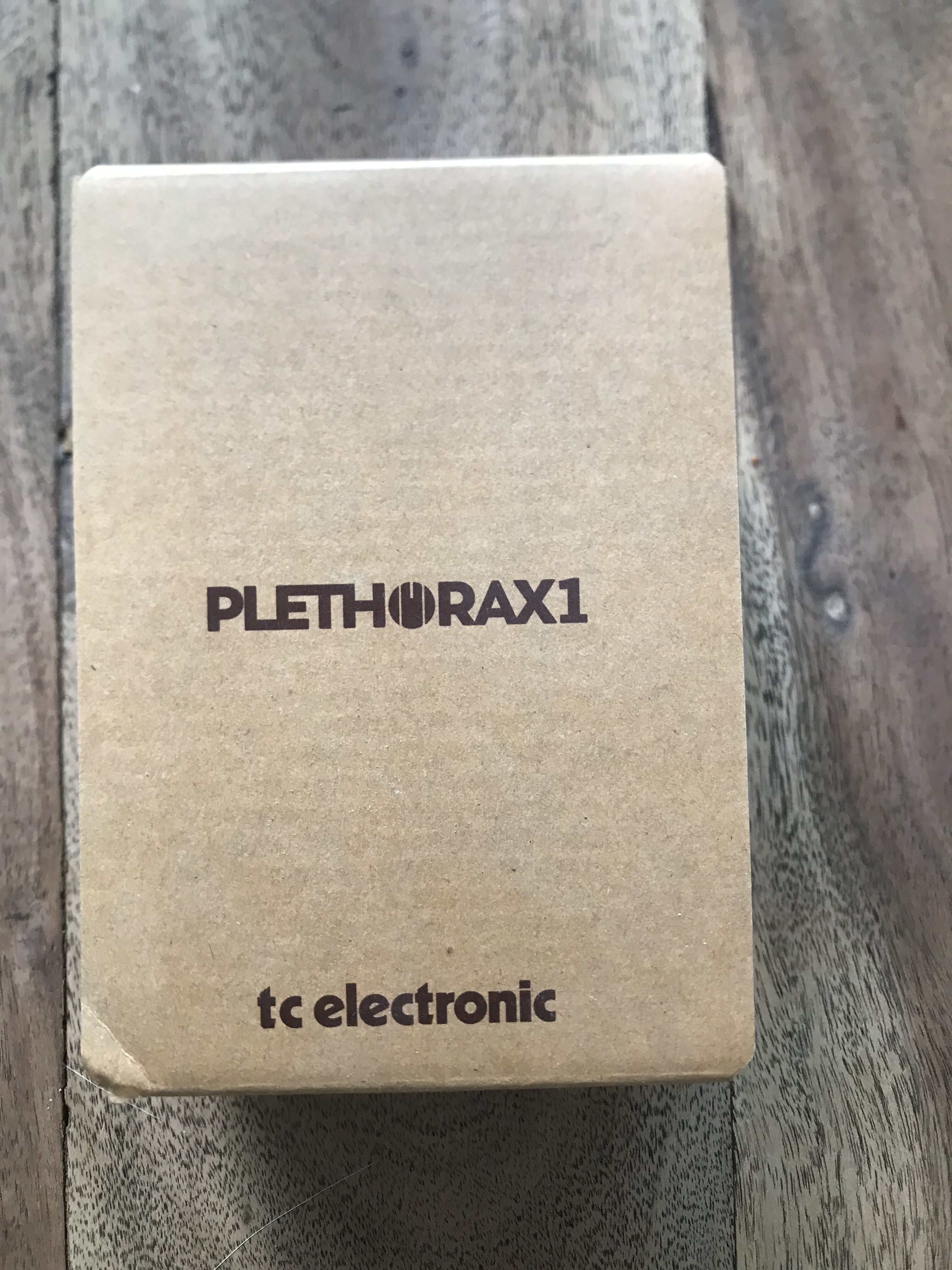 Vends pédale TC Electronic PLETHORA X1 