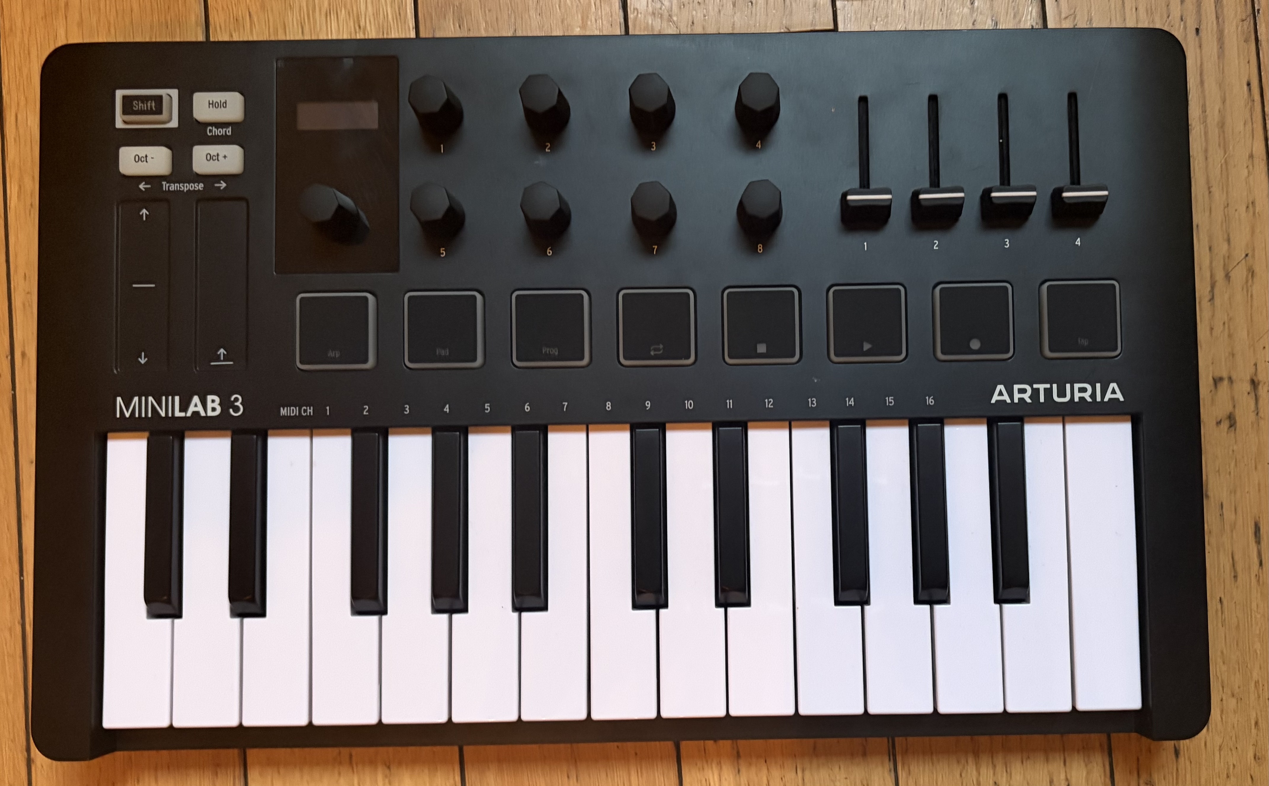 Arturia Minilab 3