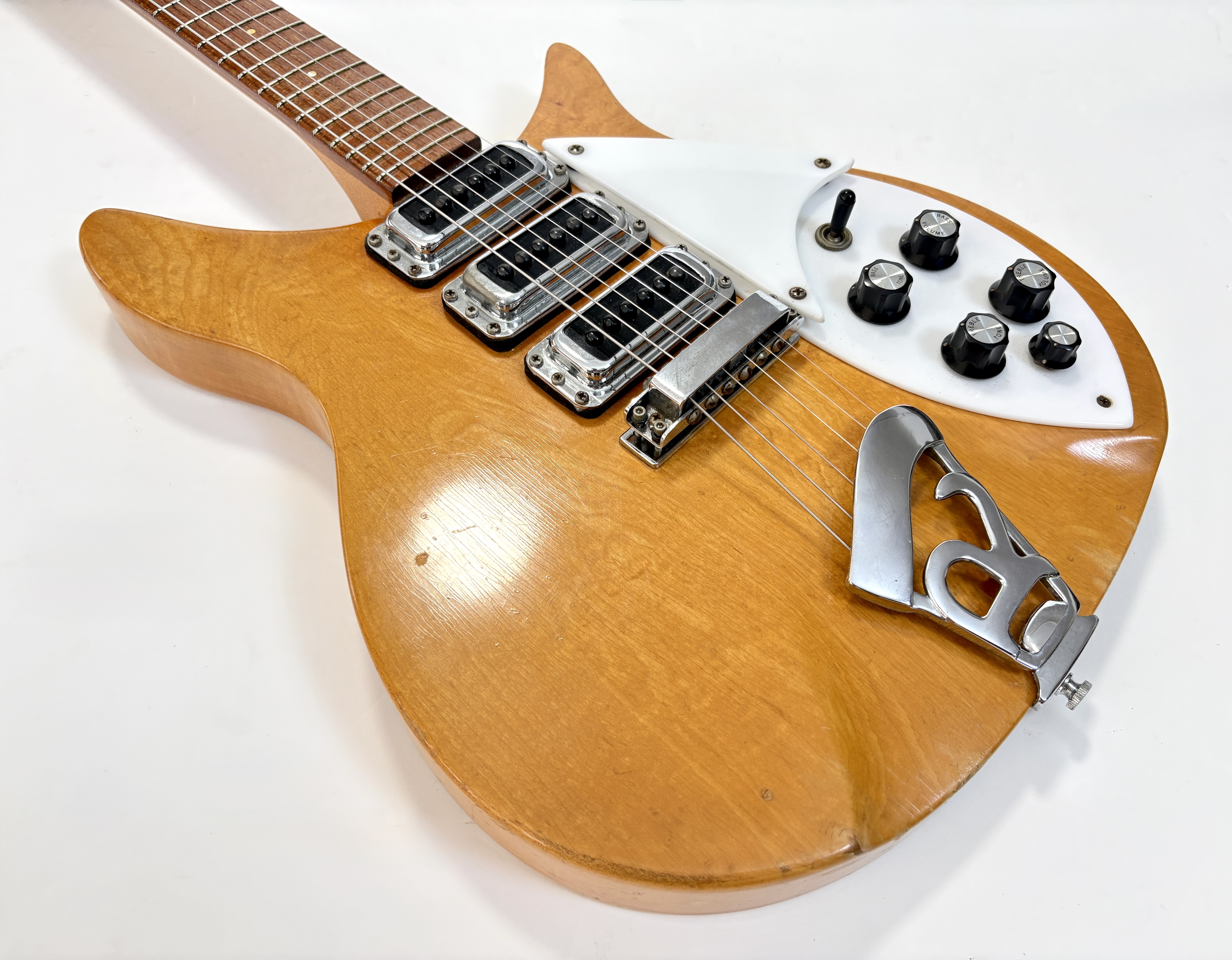 Rickenbacker 320 (98665)
