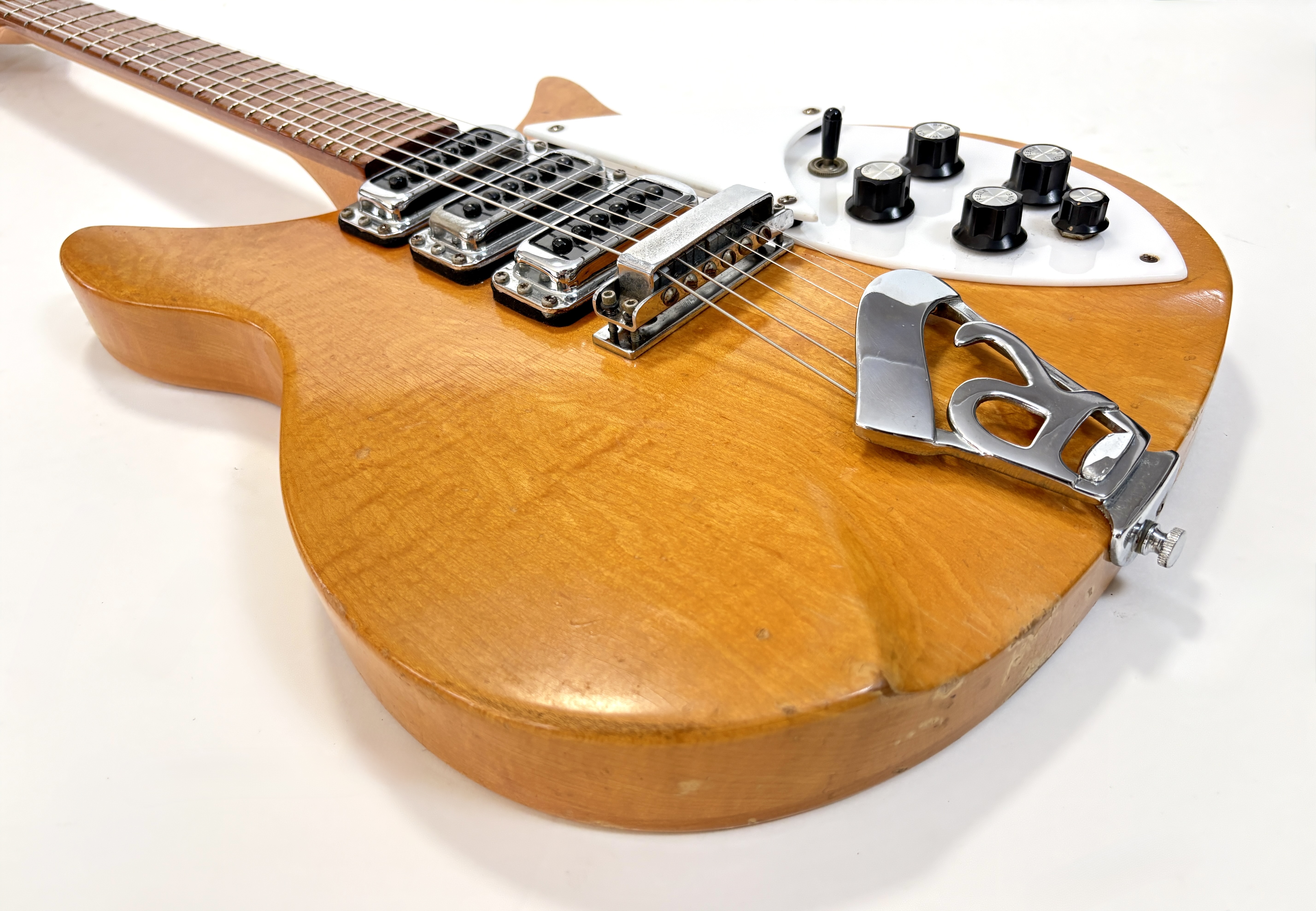 Rickenbacker 320 (72532)