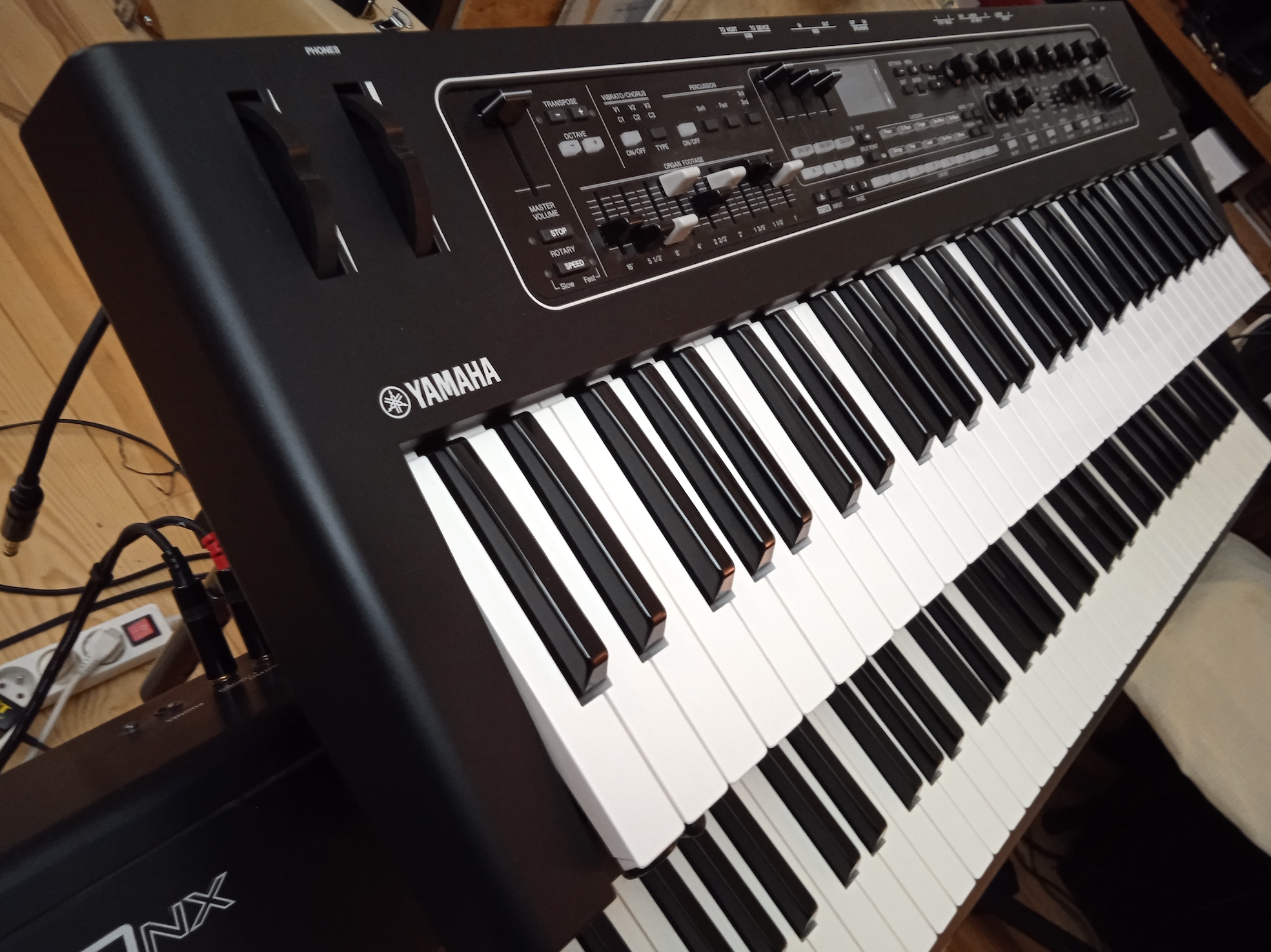Vds Yamaha CK61 comme neuf!