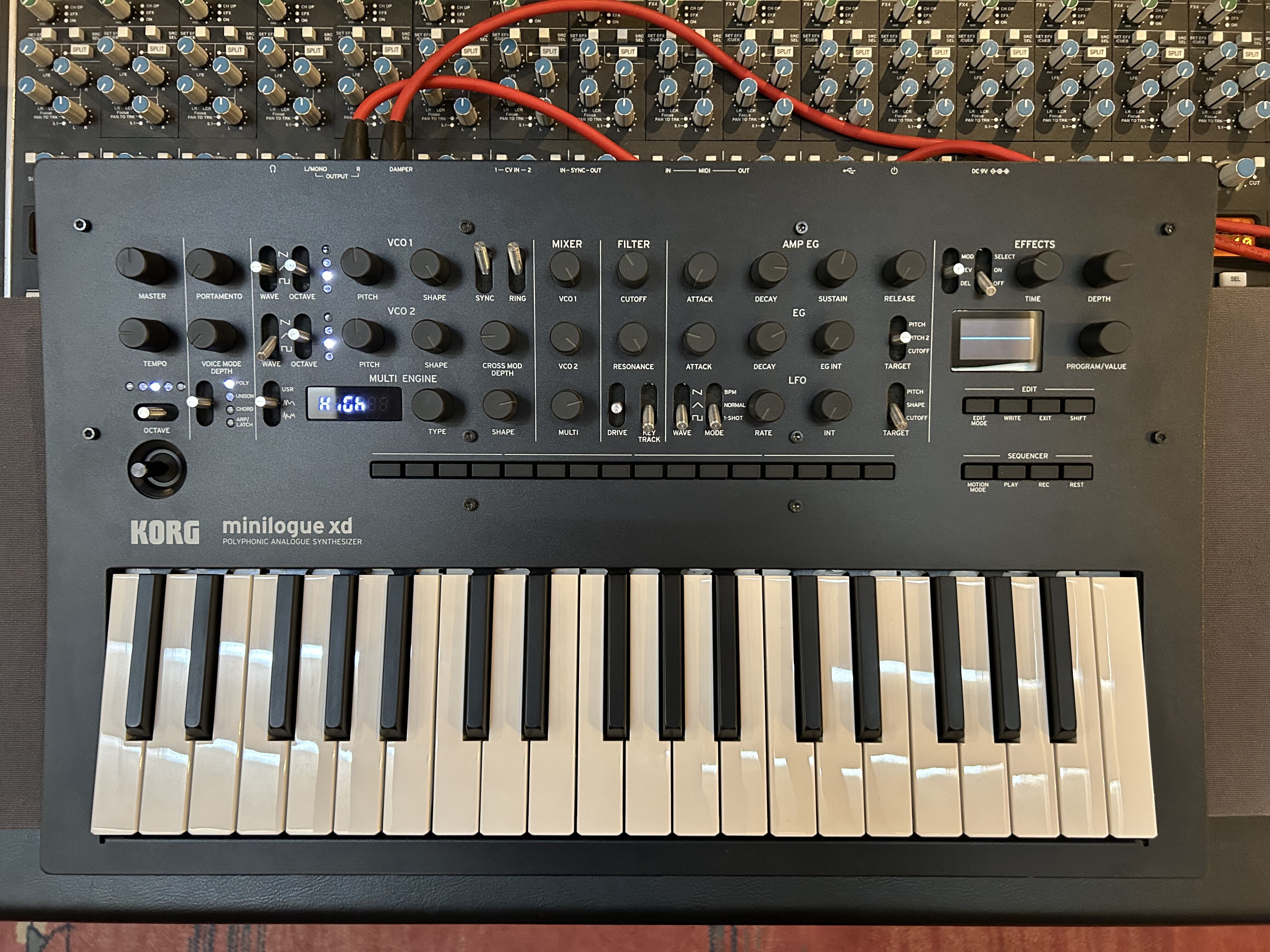 Vends Korg Minilogue XD