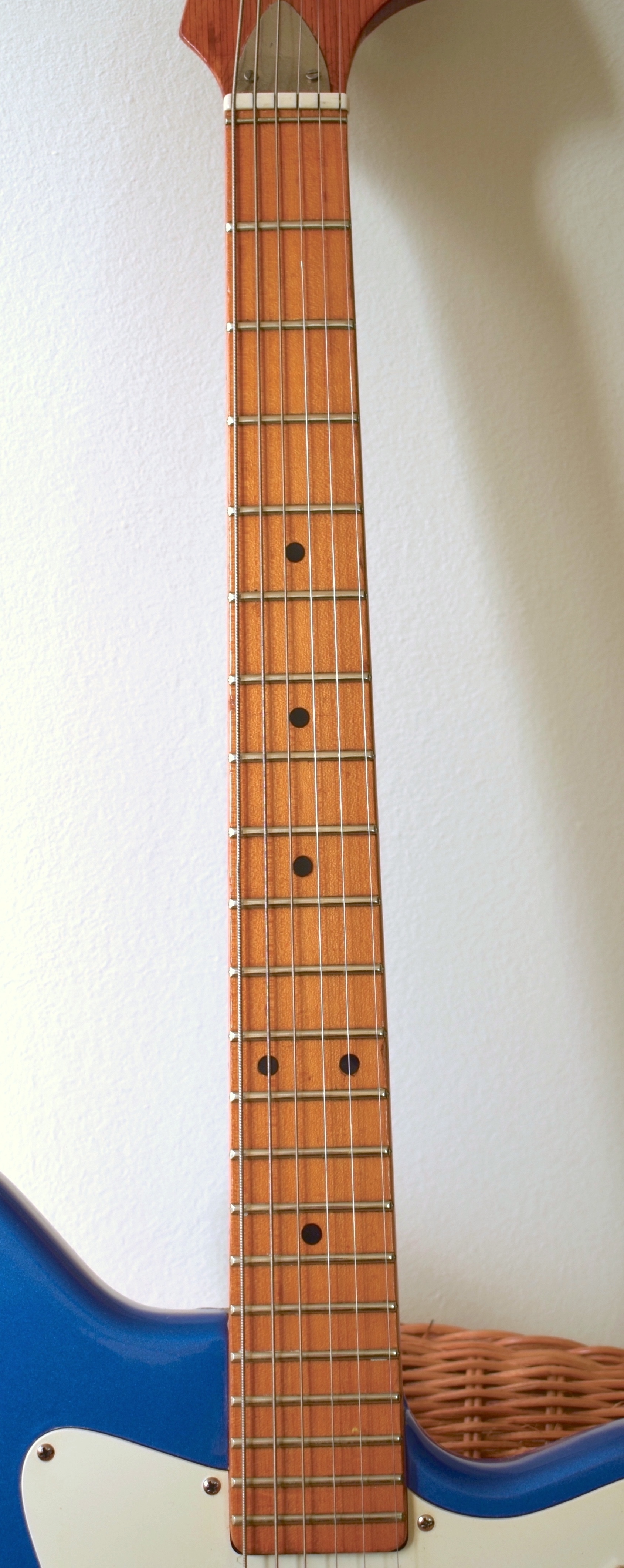 3 NECK FRONT GOOD
