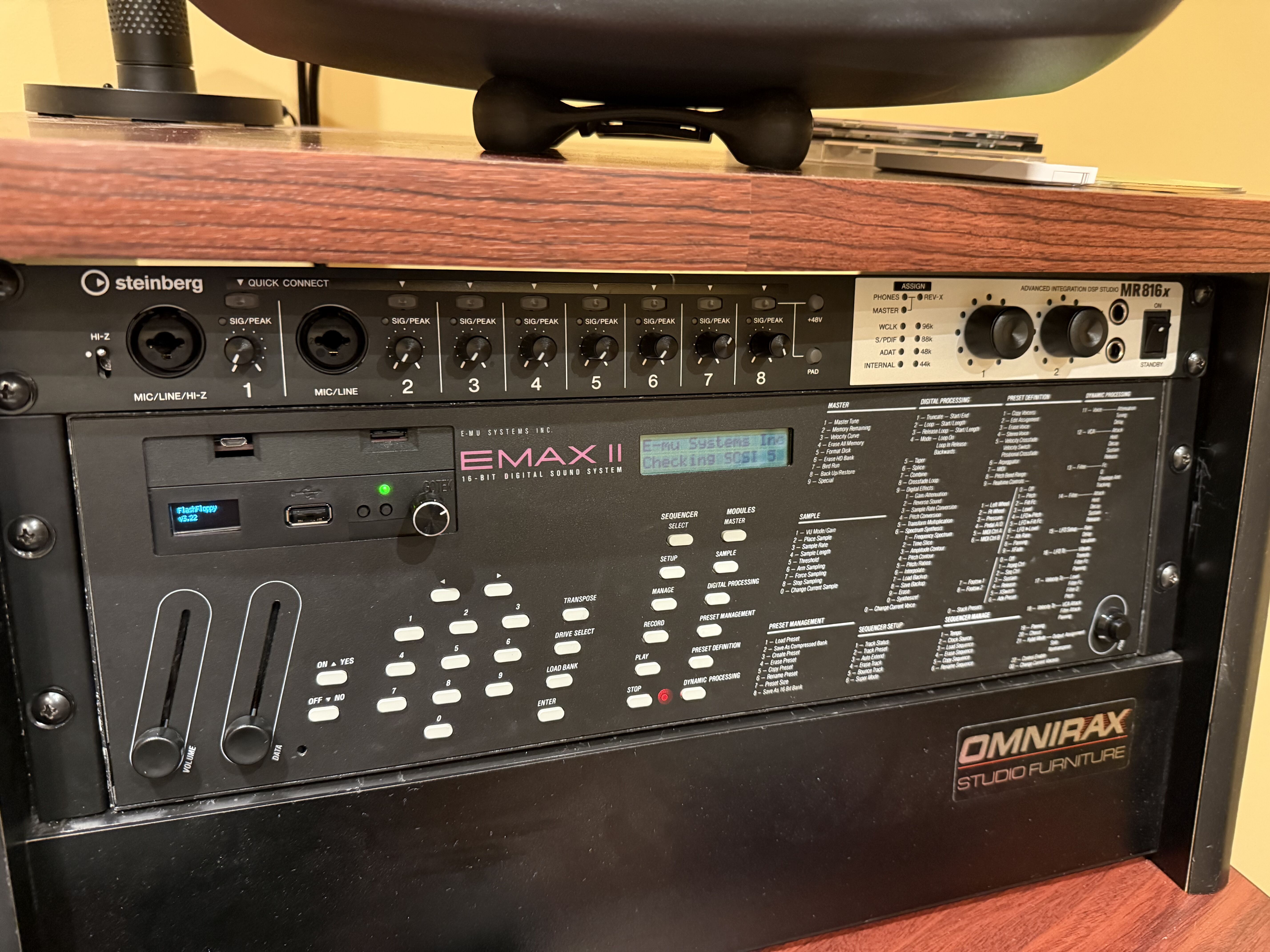 Vend Emax II Rack 2213, 7 Mo.