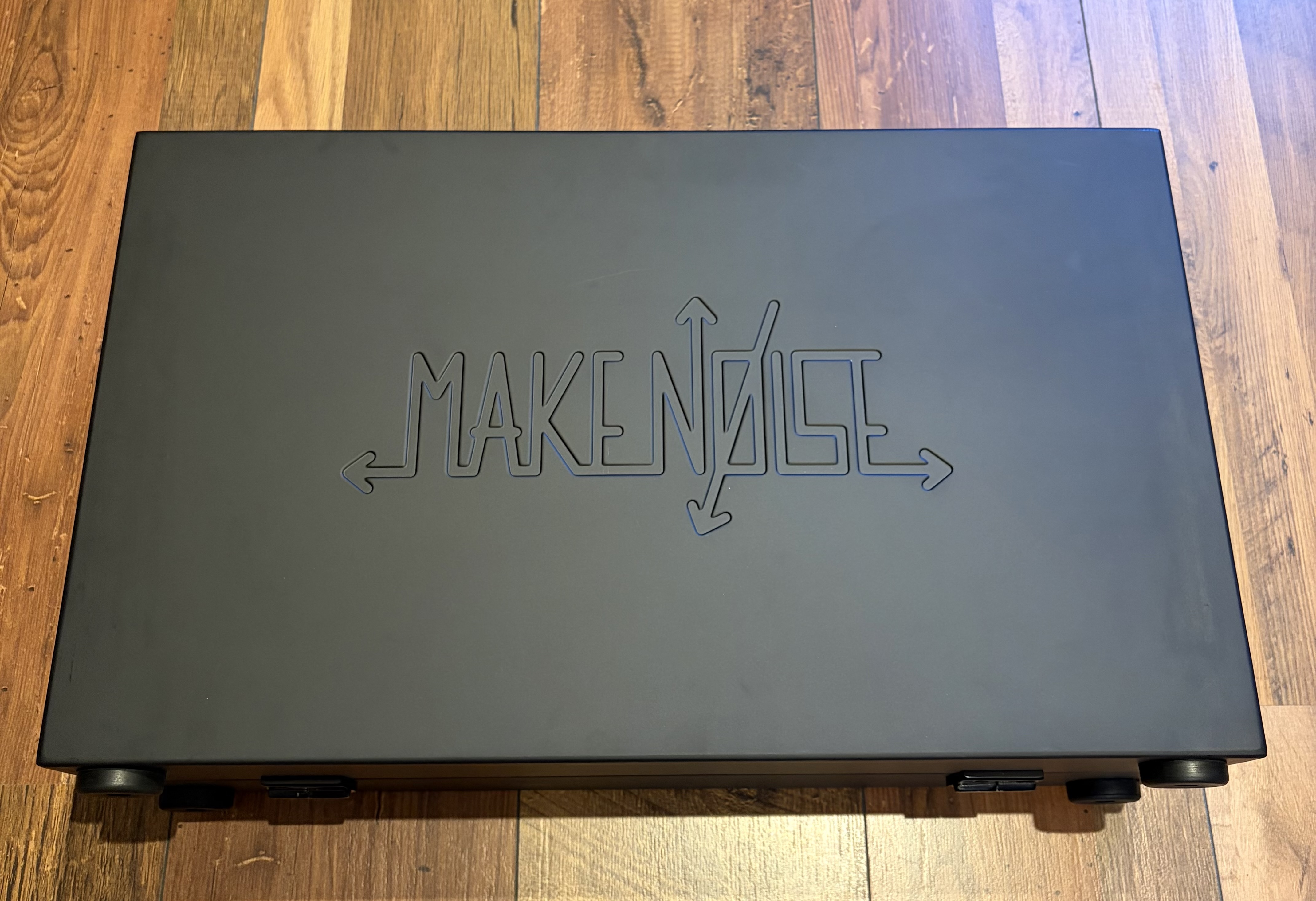 Make Noise 7U Metal CV Bus Case (95917)