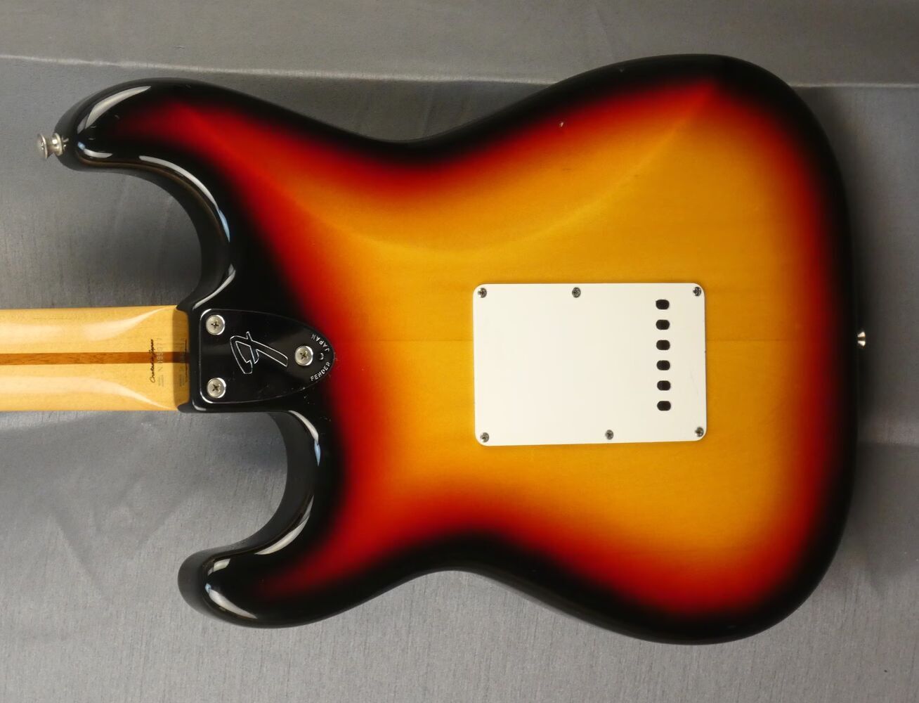 fender-stratocaster-st-5277057