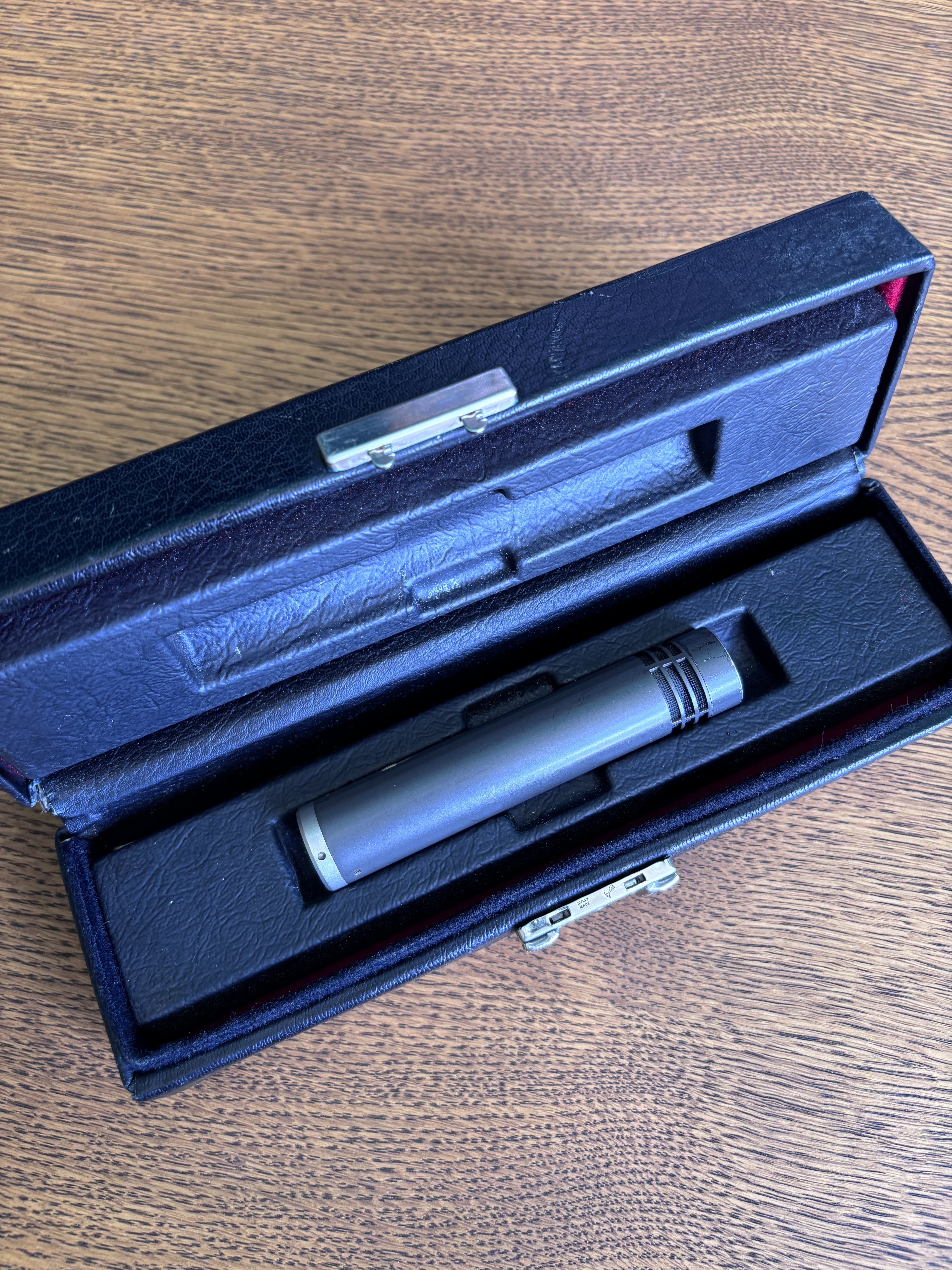 Neumann KM84i microphone (1972) 