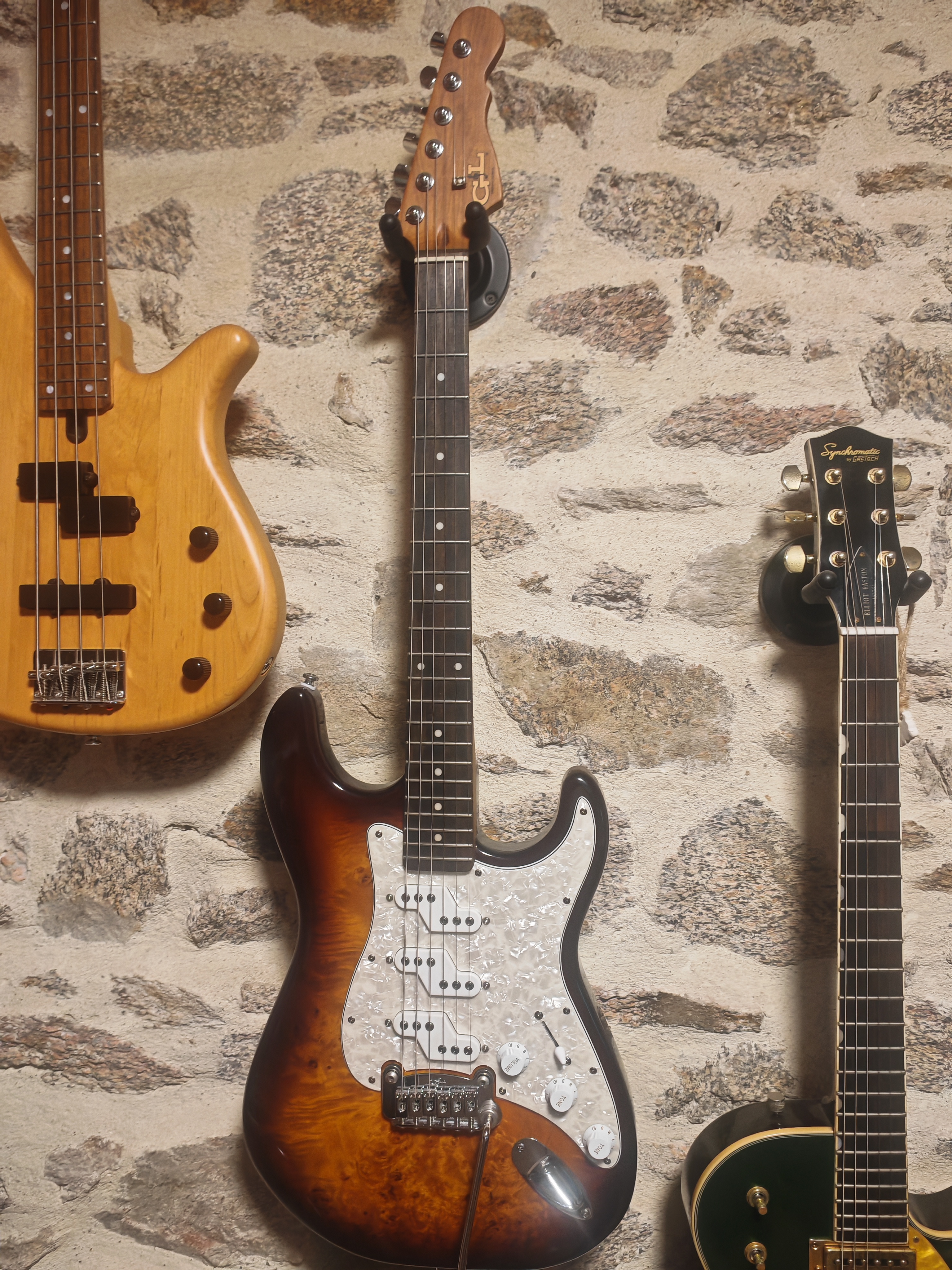 G&L Comanche Tribute – Poplar Burl Sunburst – Excellent état