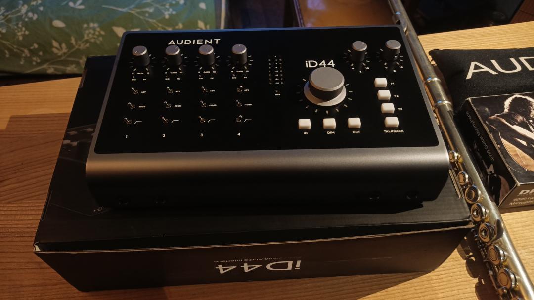 INTERFACE AUDIO - AUDIENT ID 44 MKII -