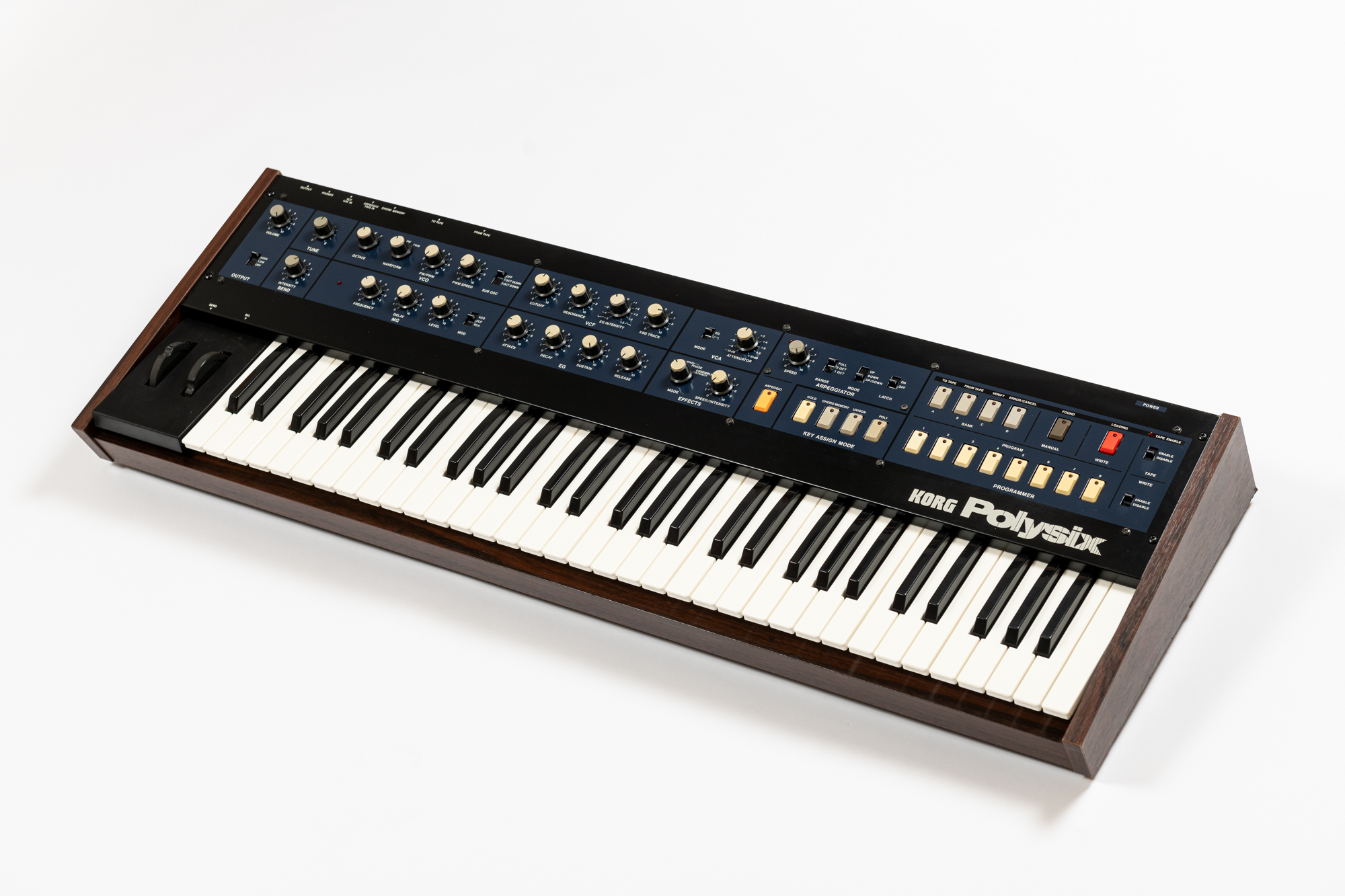 KORG POLYSIX Restauré et upgradé avec KIWISIX (Midi I/O, Sequencer, etc...)