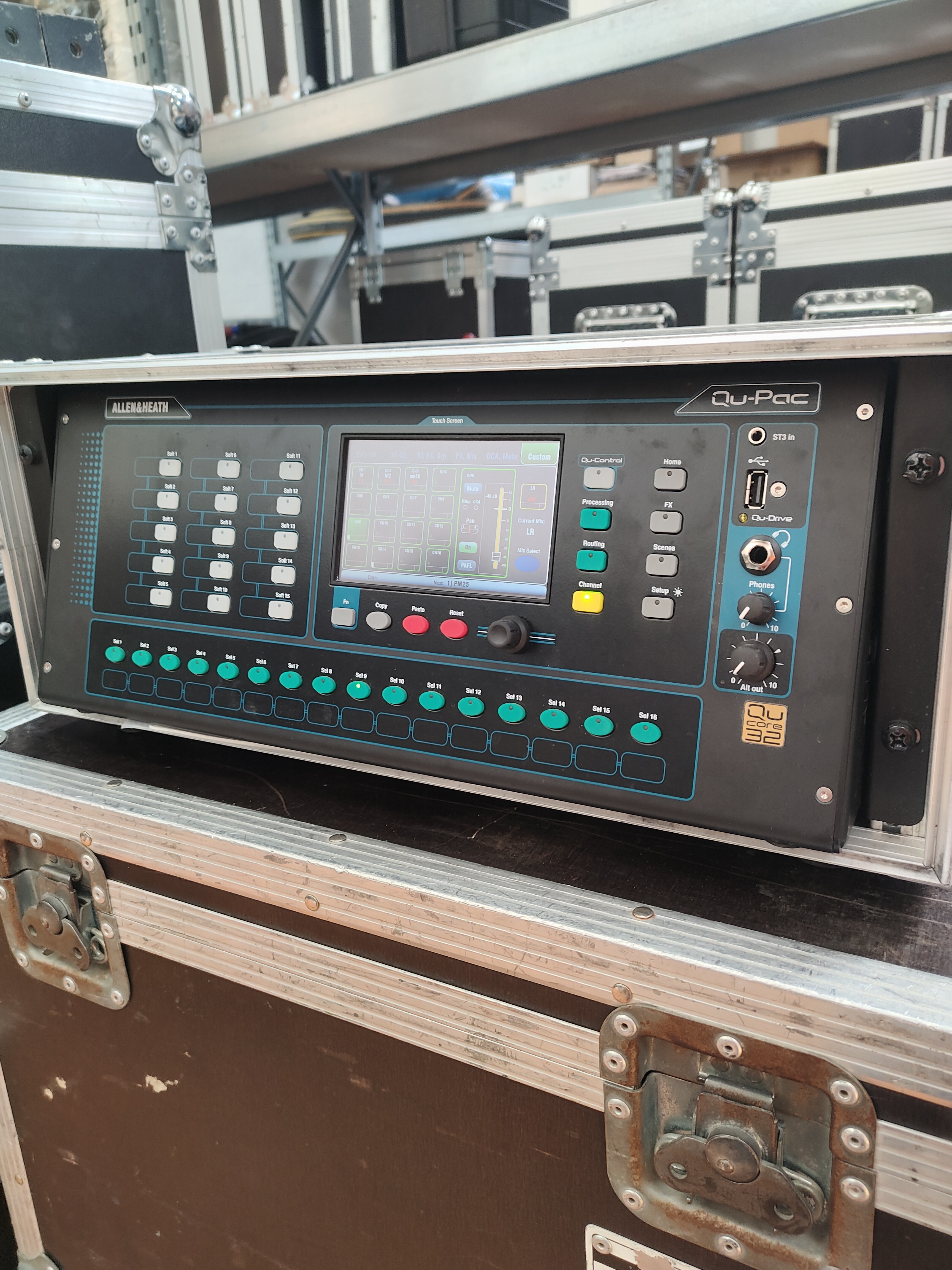 Vends Console numérique Allen & Heath QU PAC avec Fly