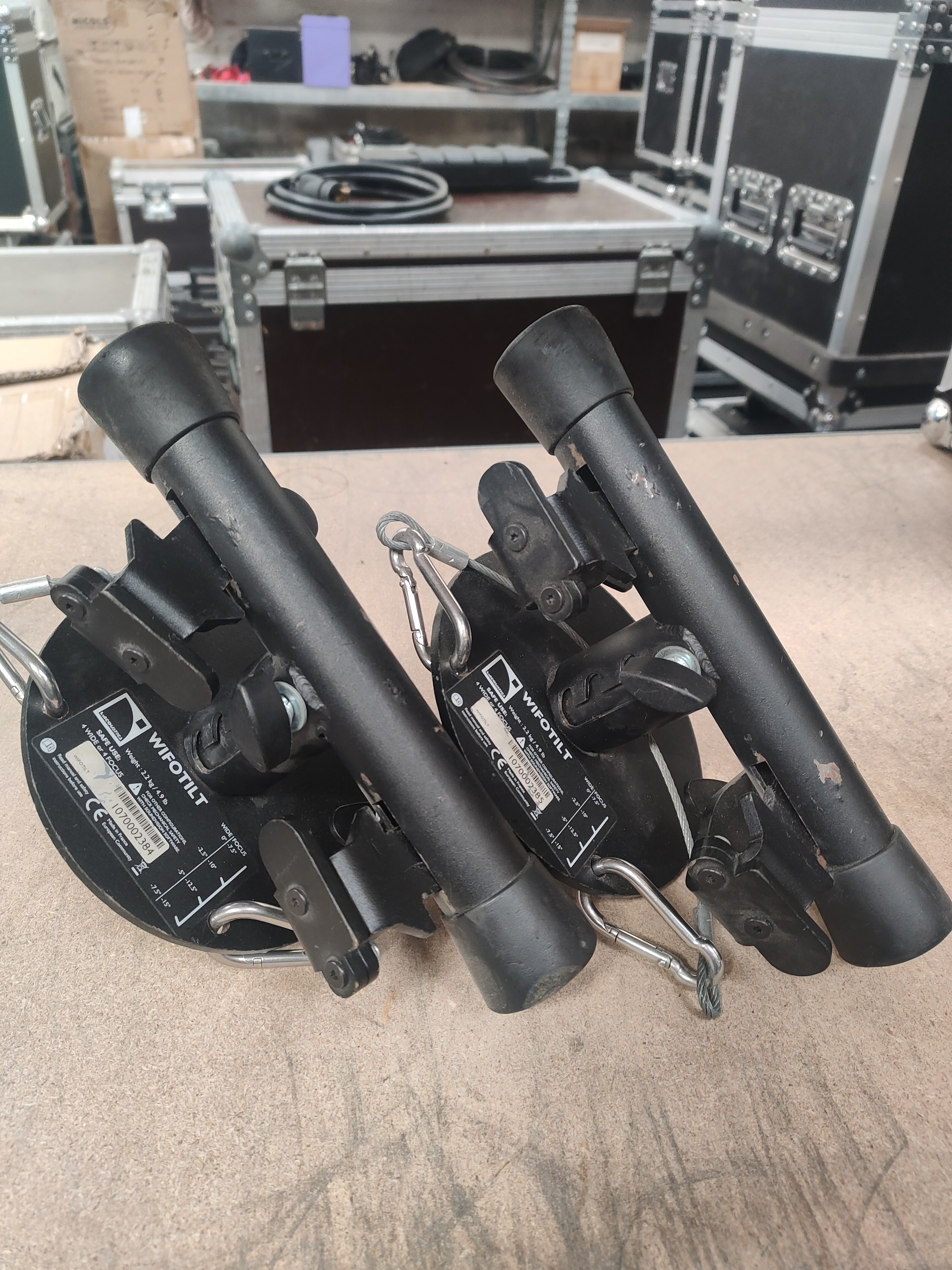 Vends 2 L Acoustics Wifotilt pour ARCS Wifo Wide et Focus