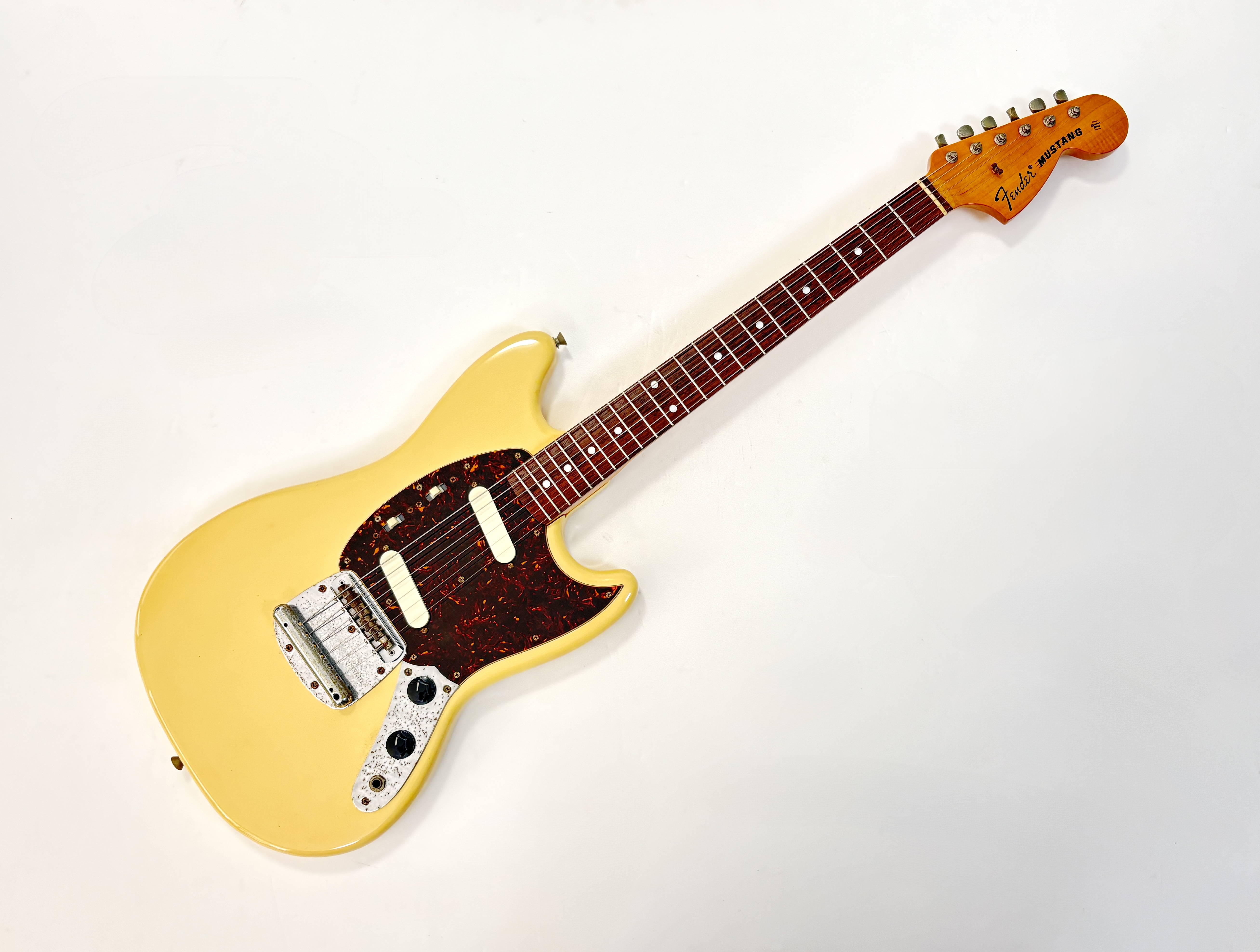 Fender Mustang MG-69 Olympic White 2006-2008 Japan