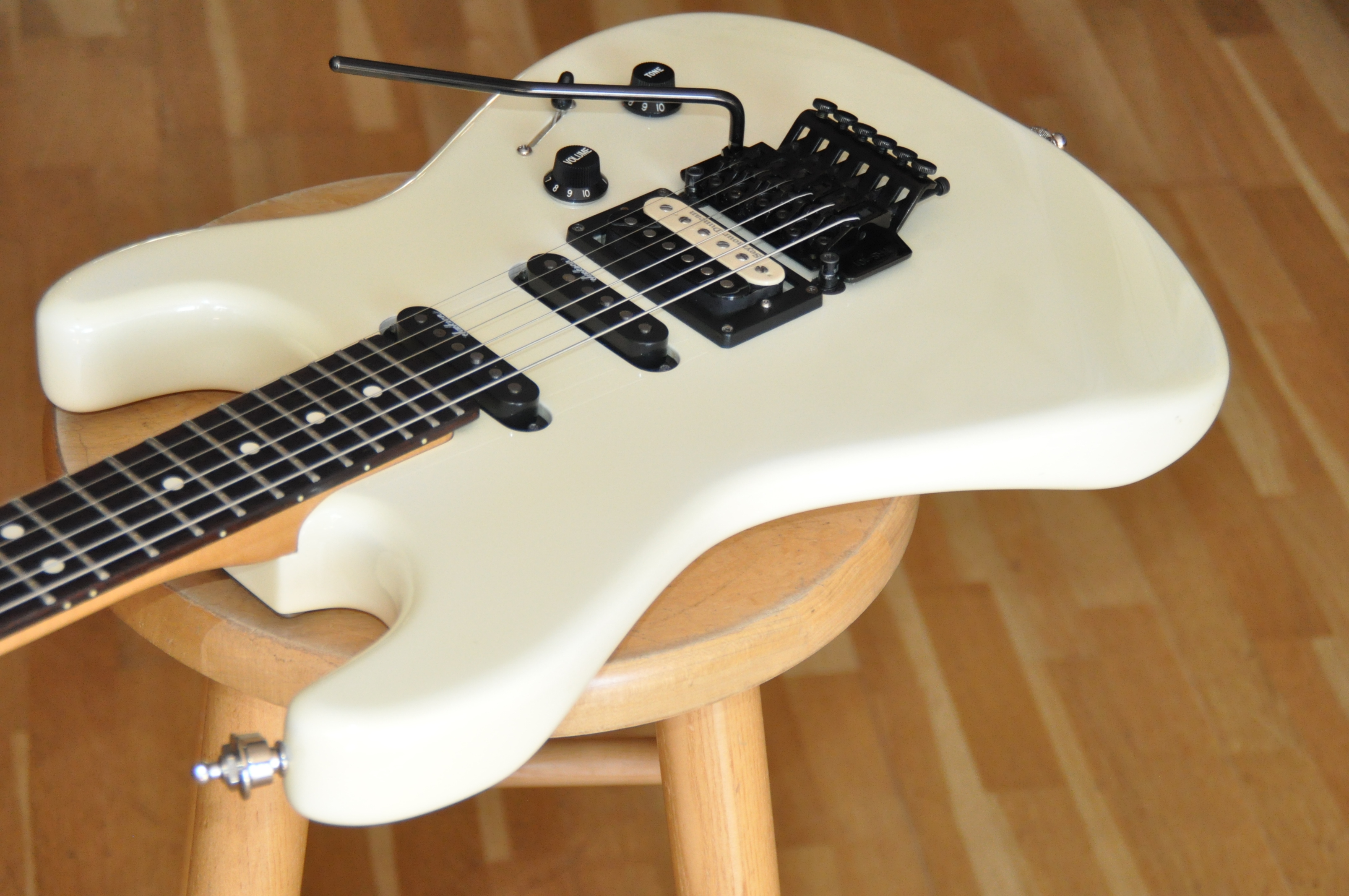 Charvel Model 3 (90833)