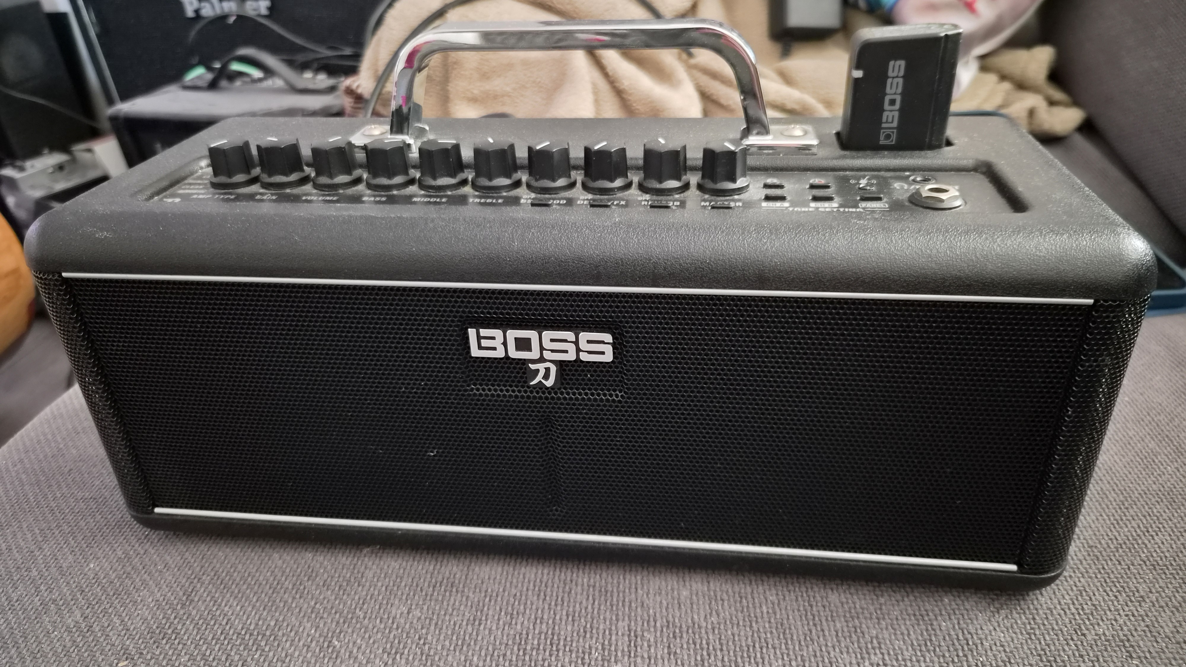 Vends boss katana air 