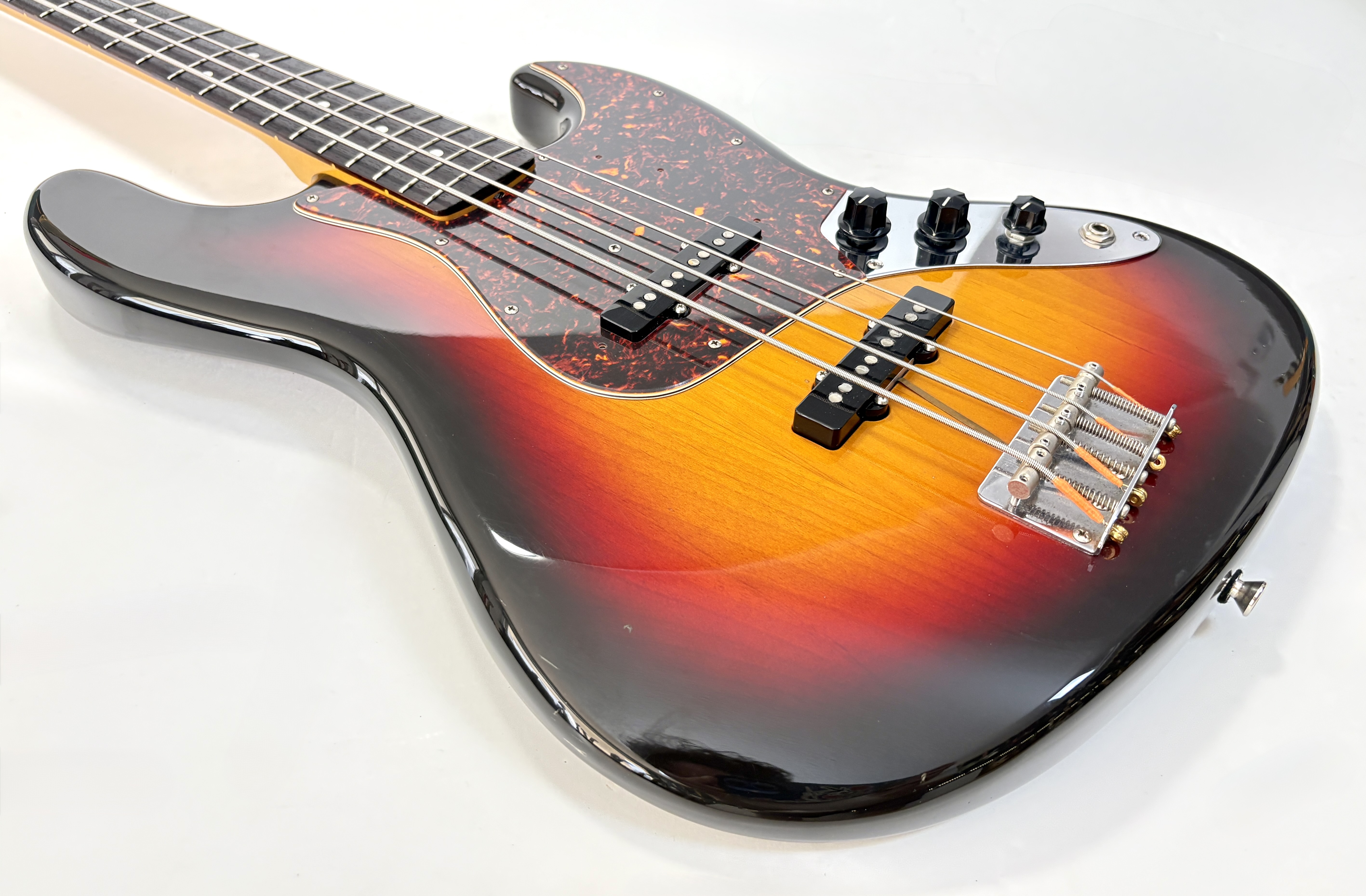 Fender JB62 (44519)