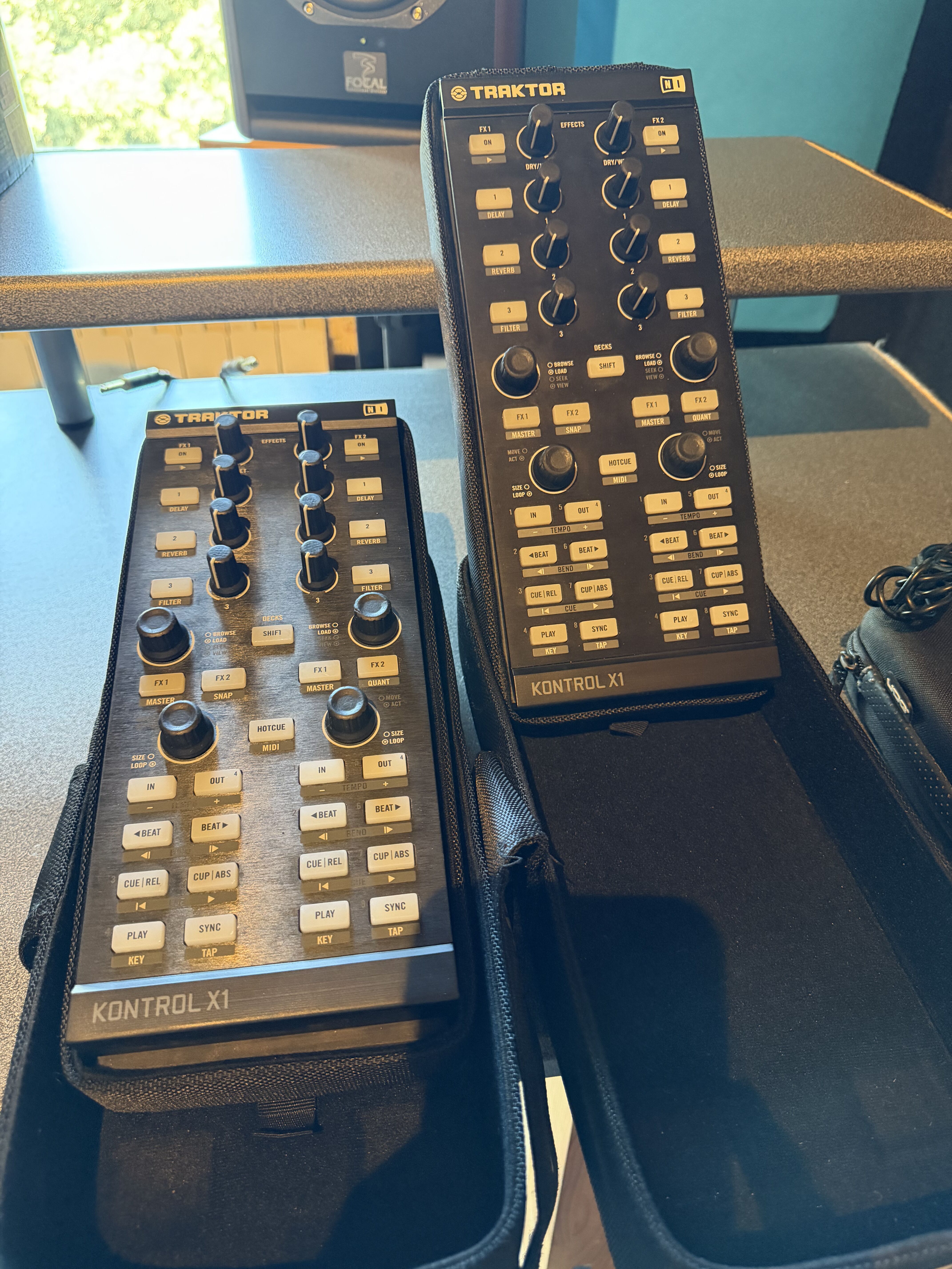 native-instruments-traktor-audio-10-6880414