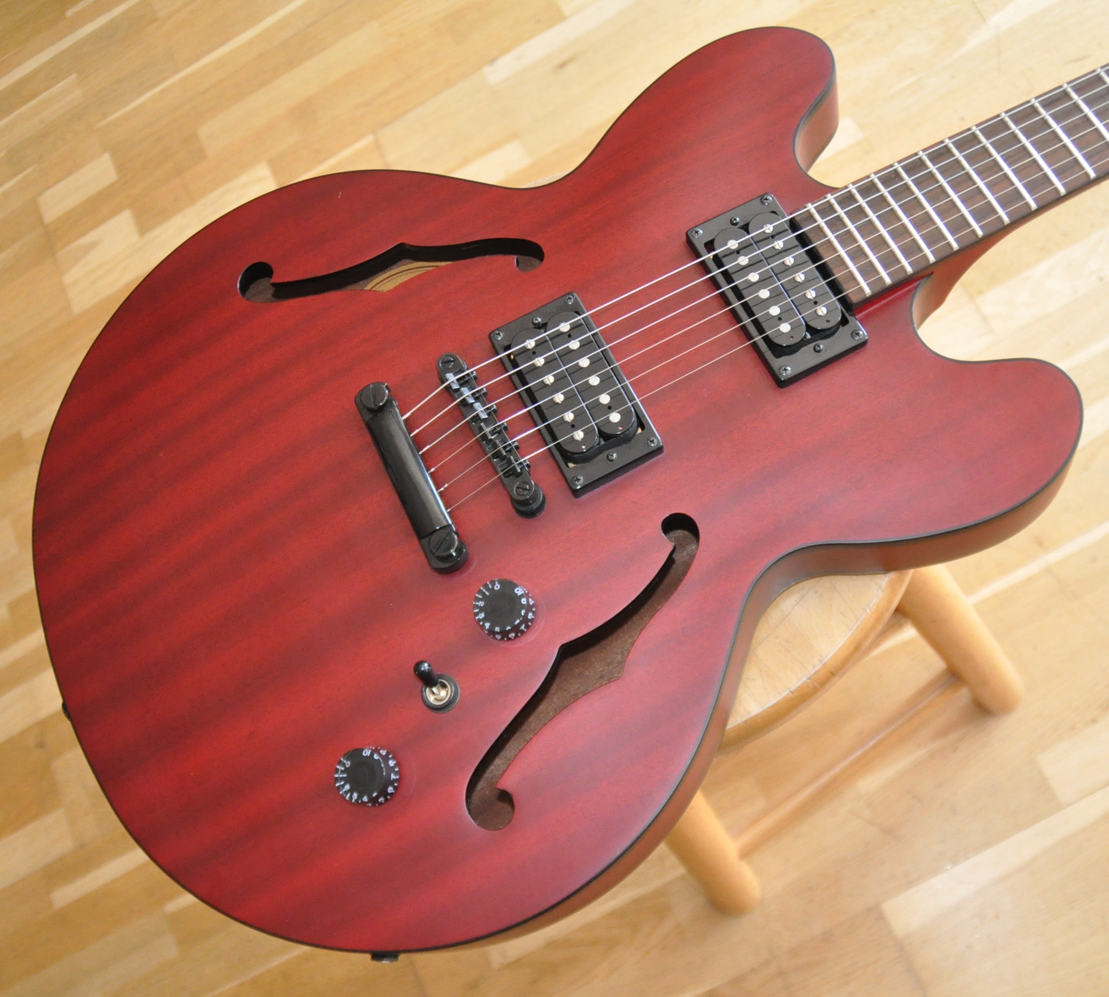 Epiphone Dot Studio Worn Cherry (2008)