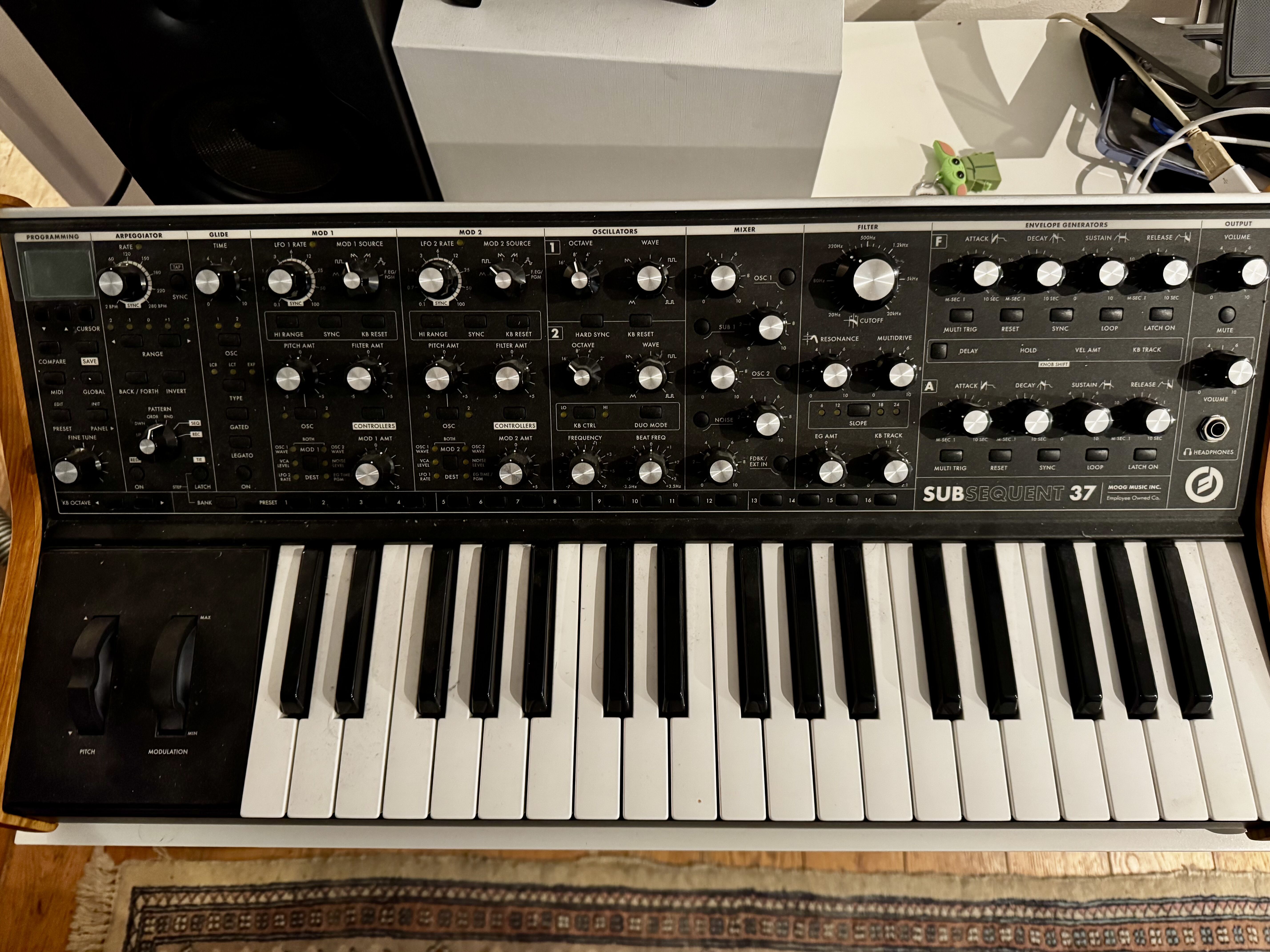Moog Music Subsequent 37 (77054)
