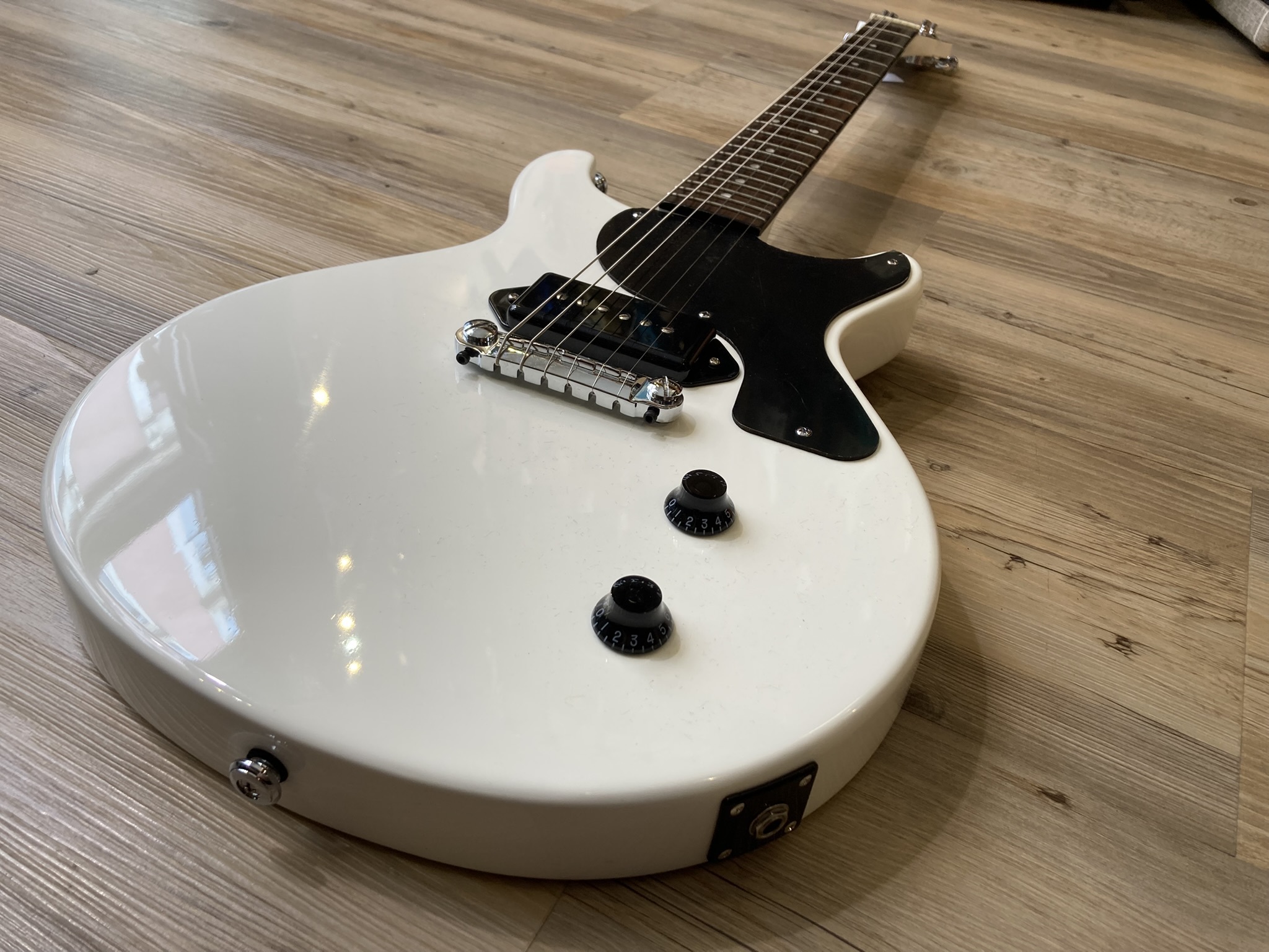Custom77 London's Burning Raw Power (15794)