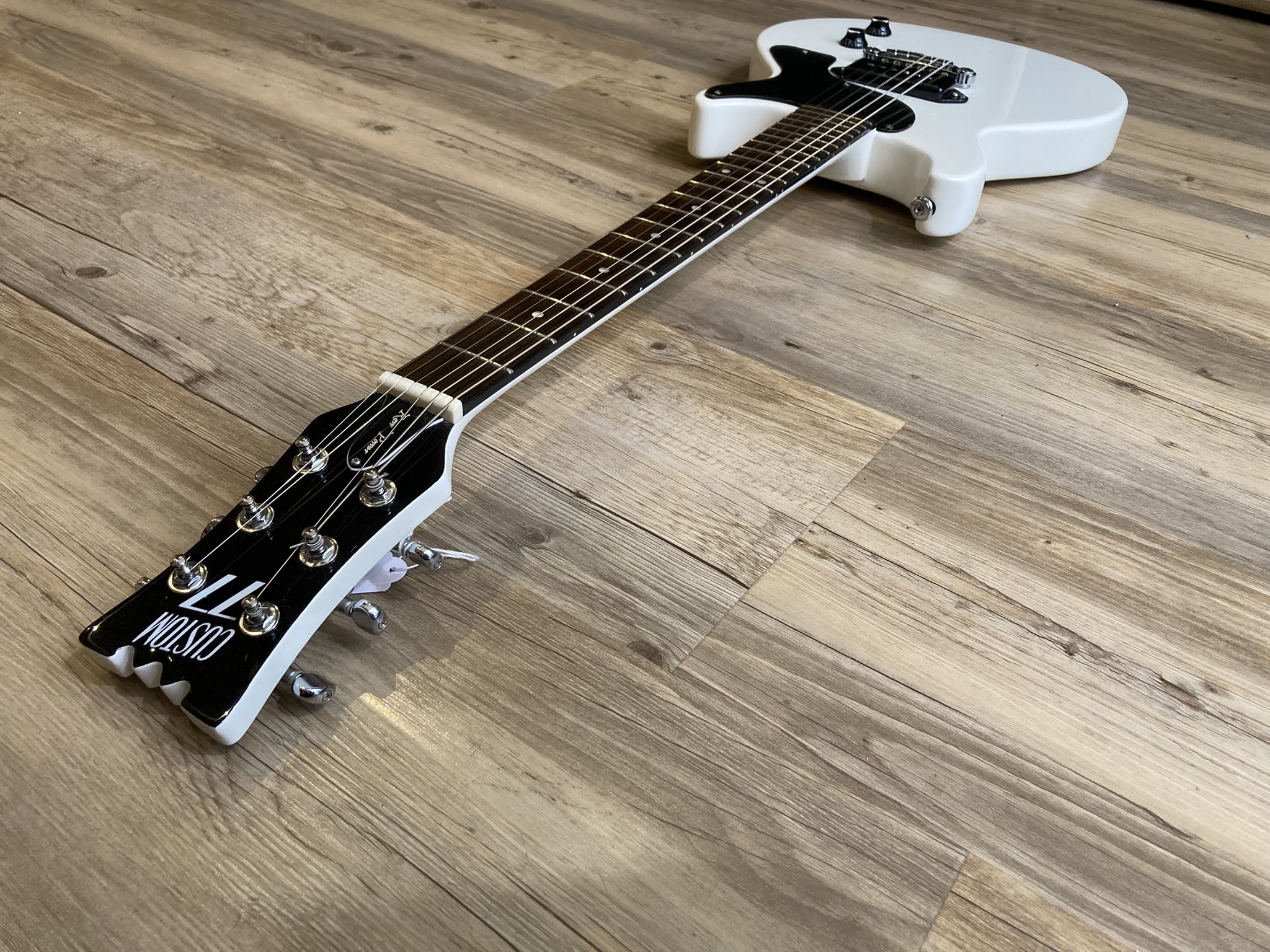 Custom77 London's Burning Raw Power (11977)
