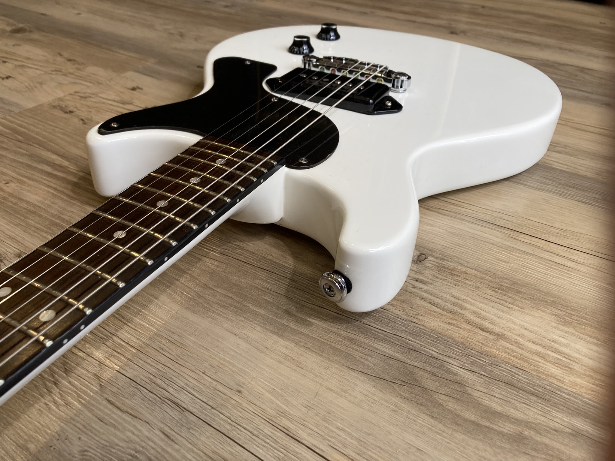 Custom77 London's Burning Raw Power (31572)