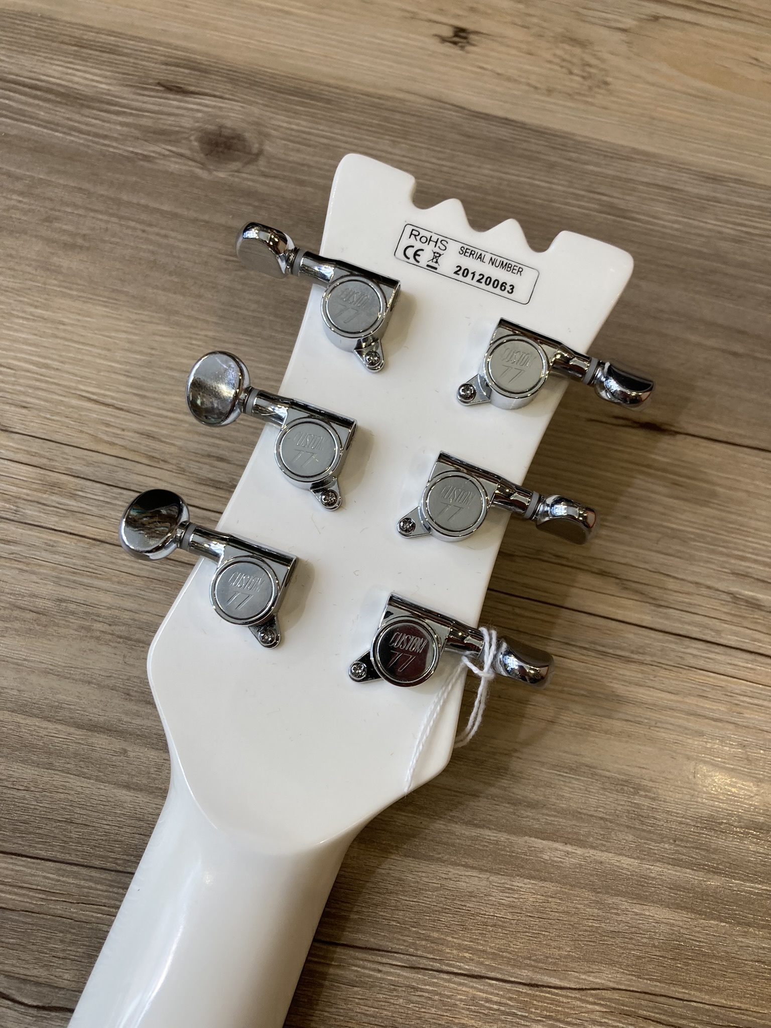 Custom77 London's Burning Raw Power (19803)