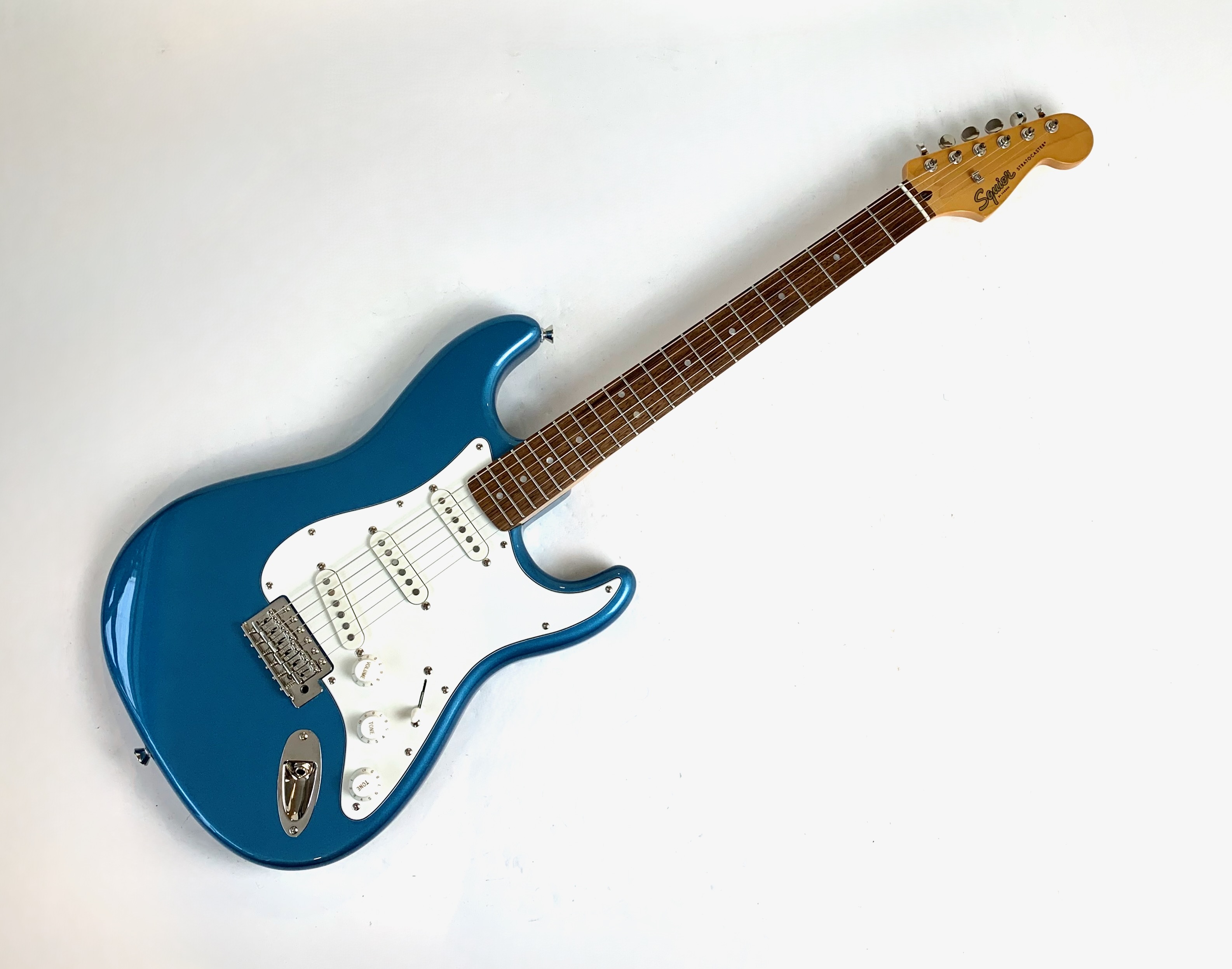 Squier Stratocaster Classic Vibe ’60s Lake Placid Blue 2025