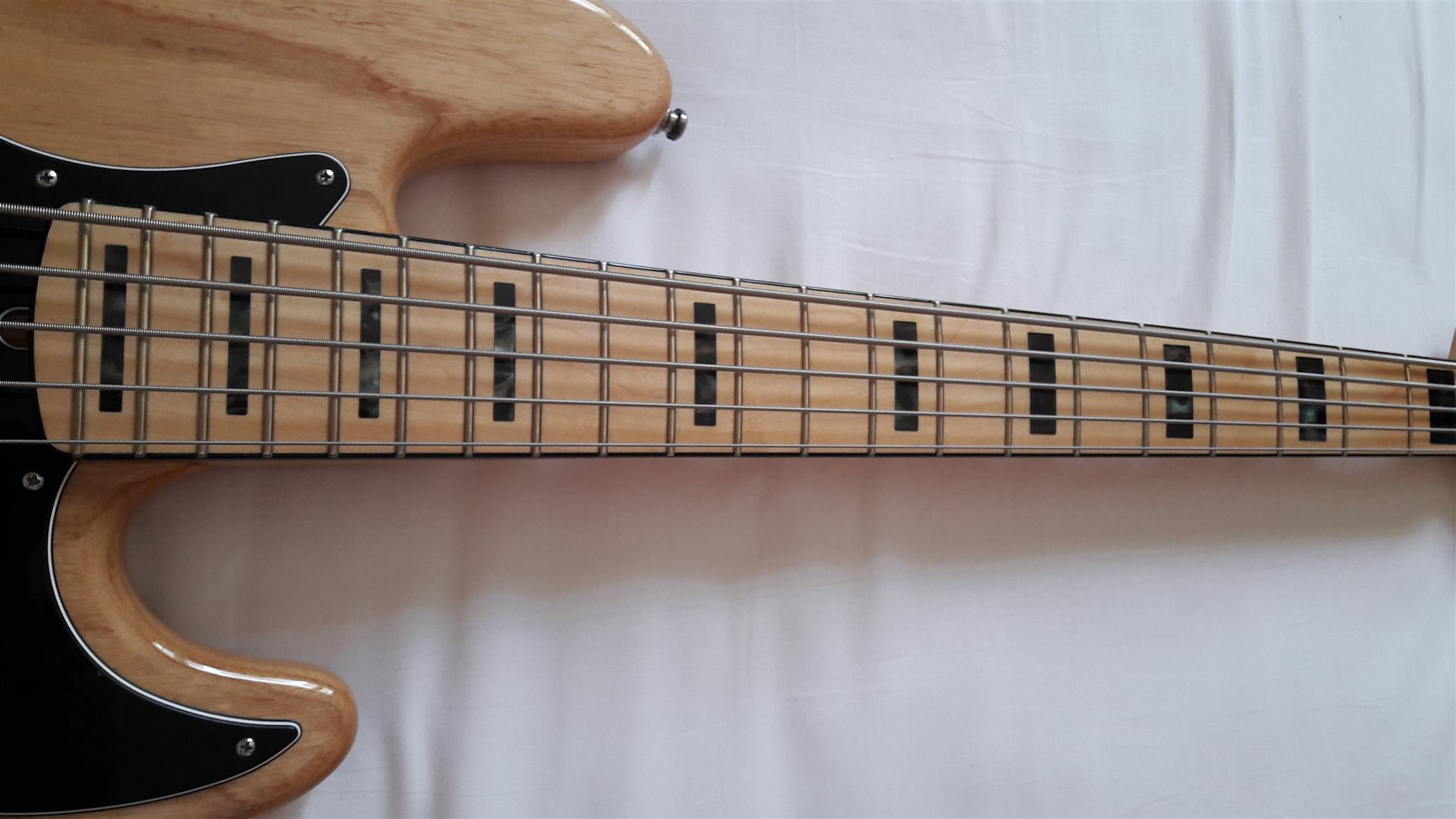 Fender - Jazz Bass USA American Deluxe 2010 V 5C ASH MN Natural (8)