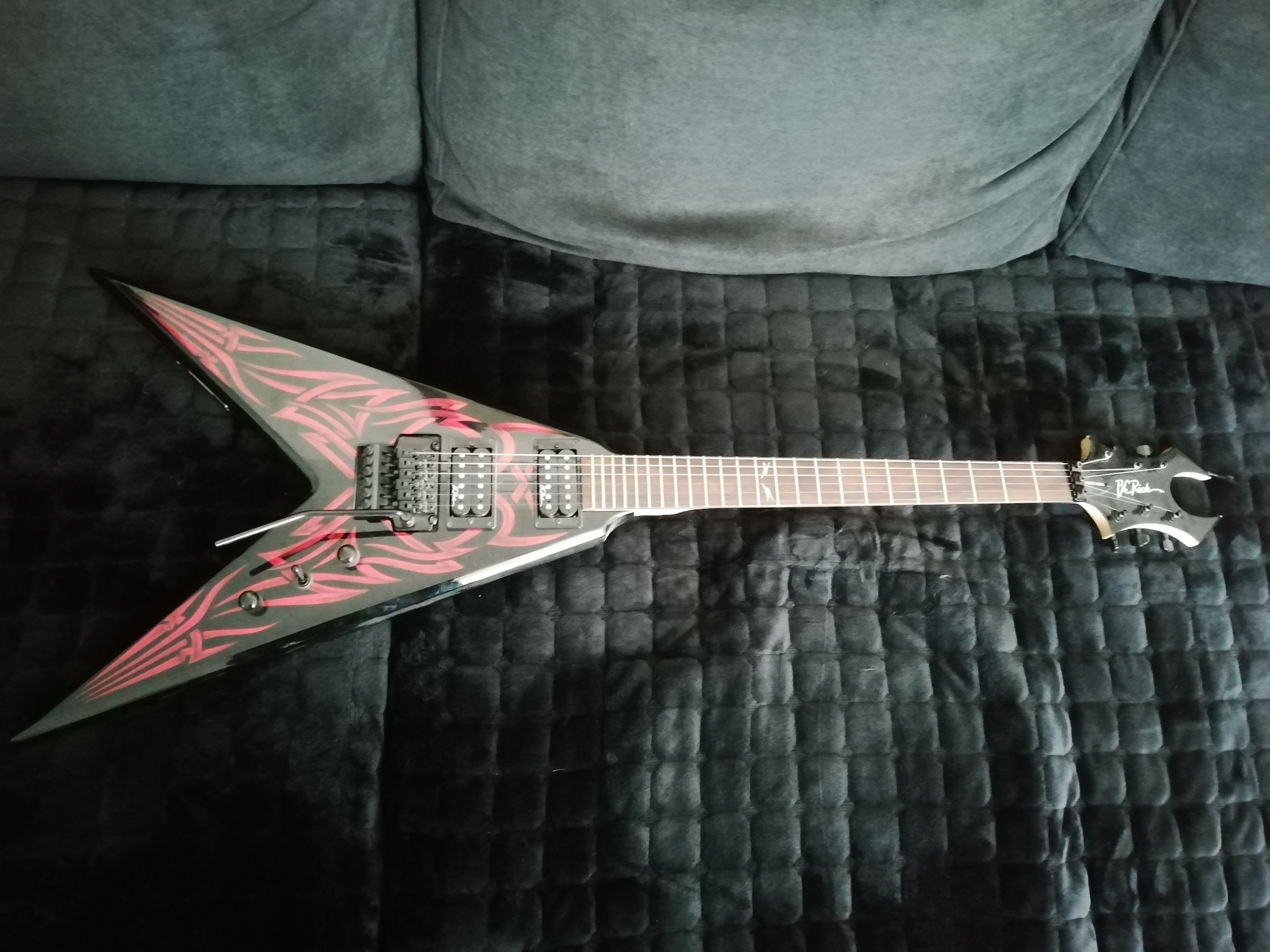 B.C. Rich Kerry King V2 (57040)