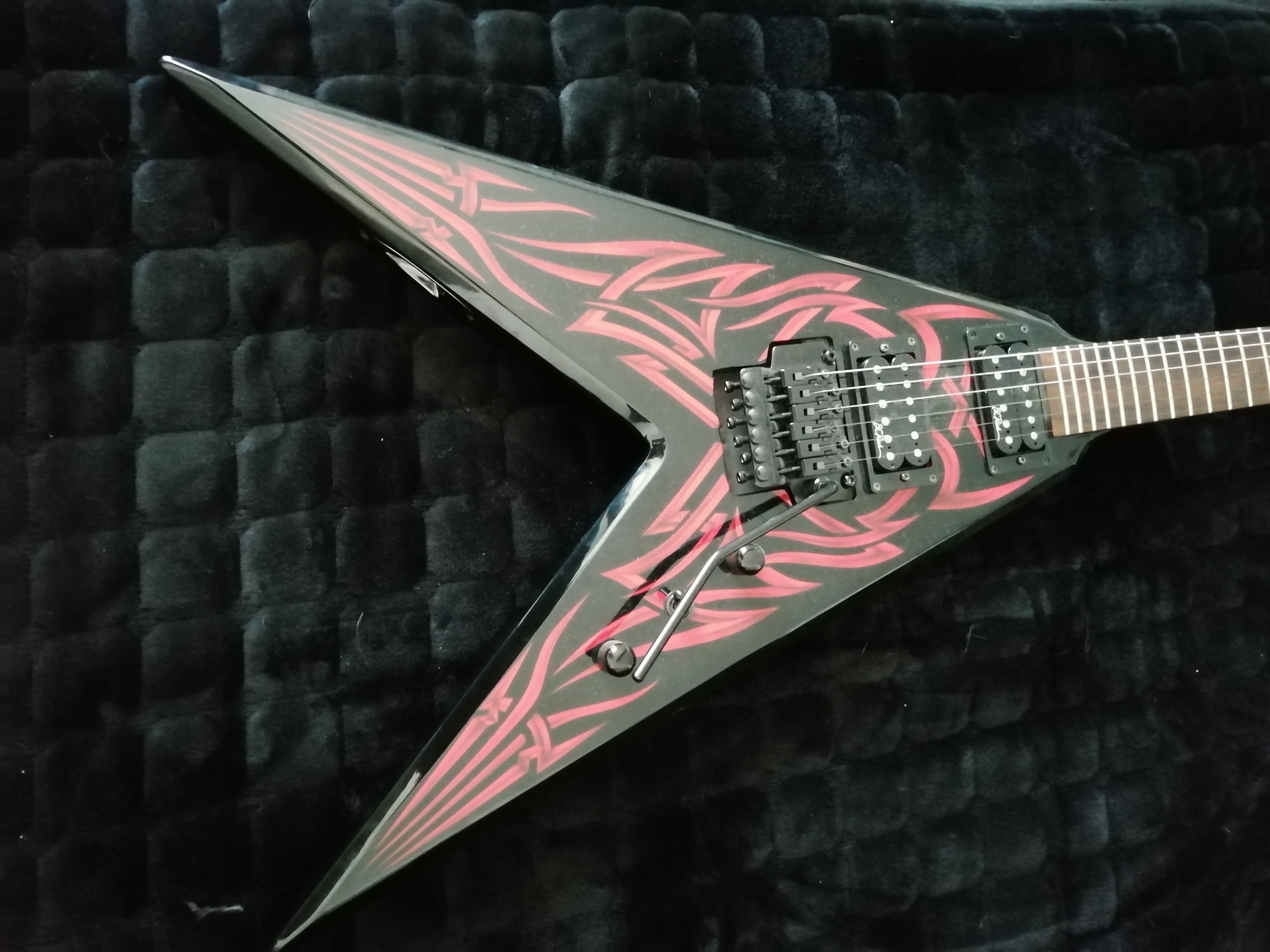 B.C. Rich Kerry King V2 (68661)