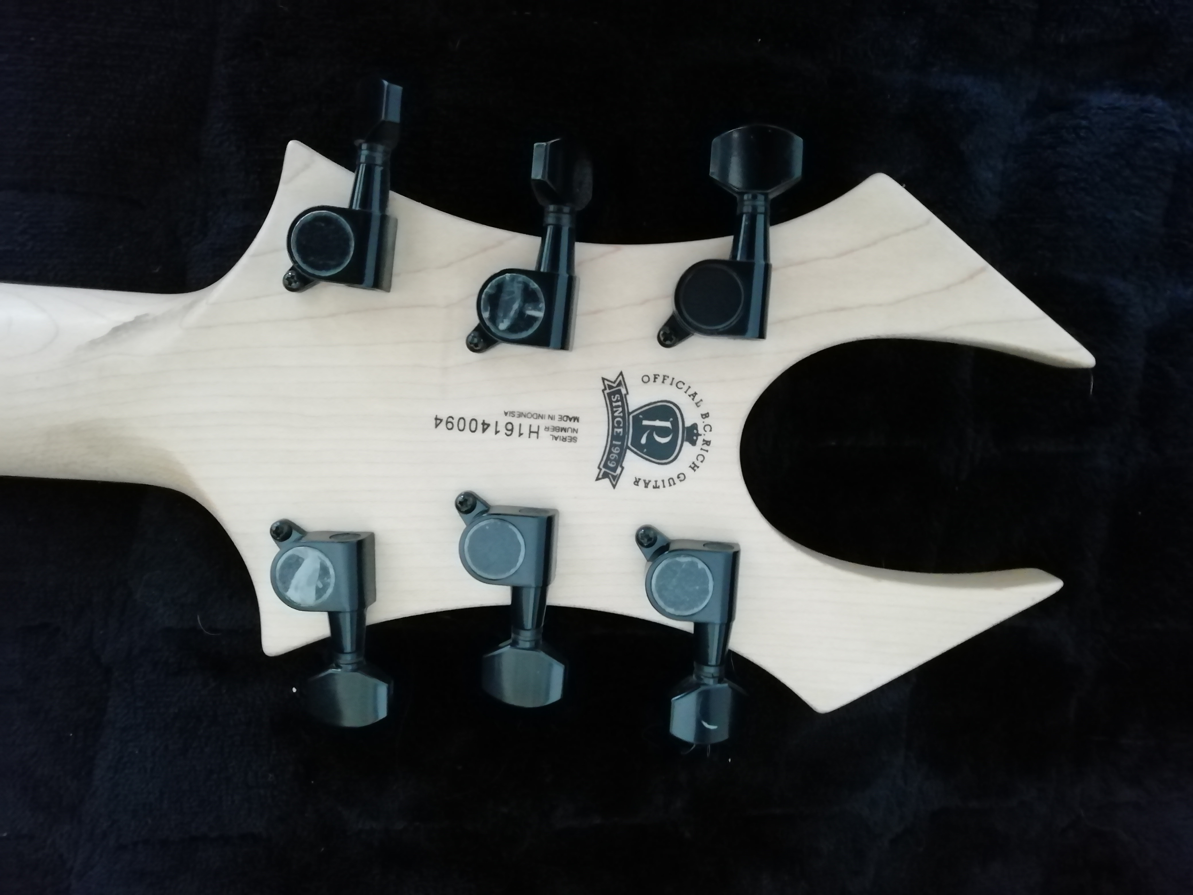 B.C. Rich Kerry King V2 (76793)