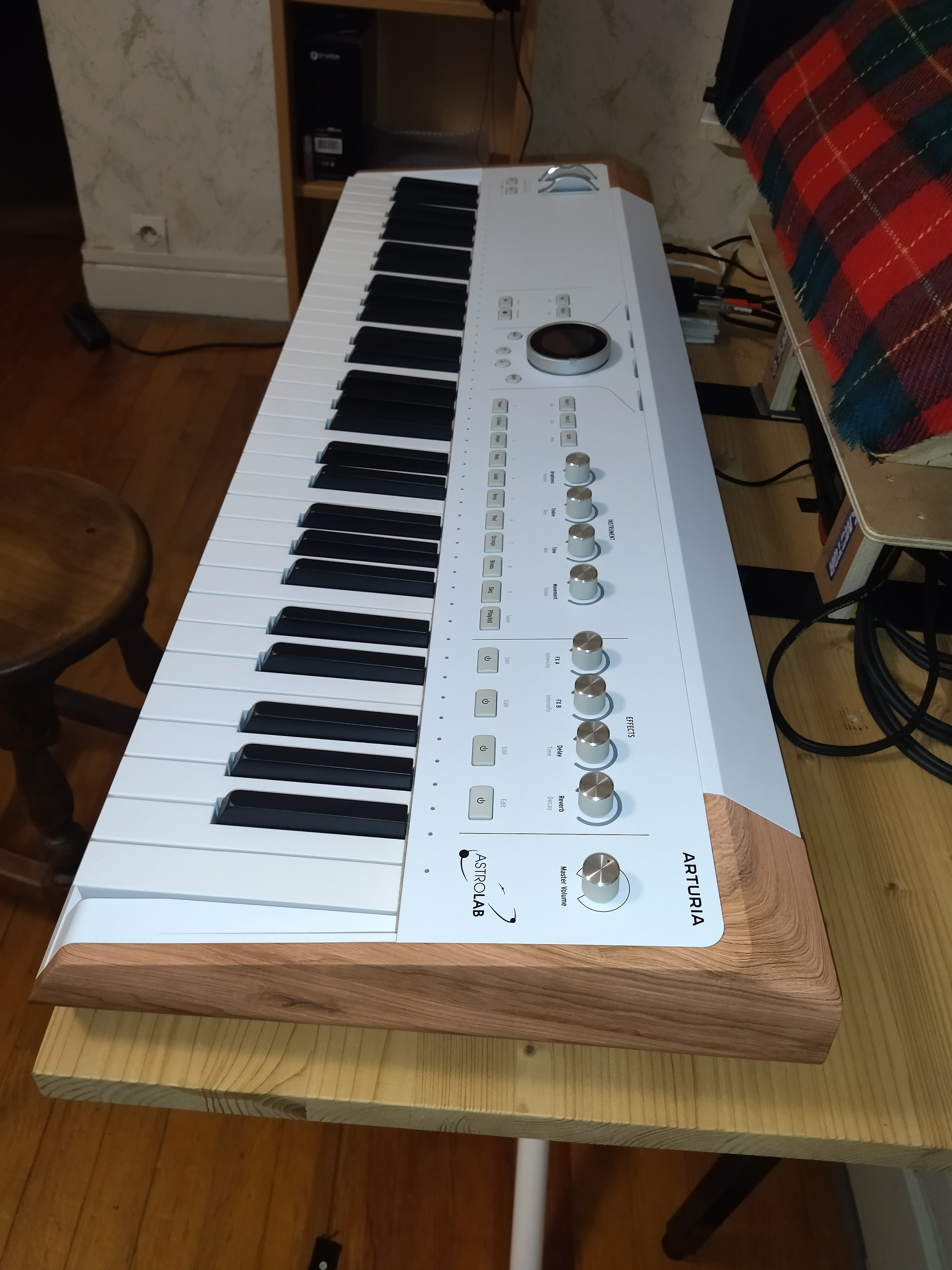 vend synthé arturia astrolab 