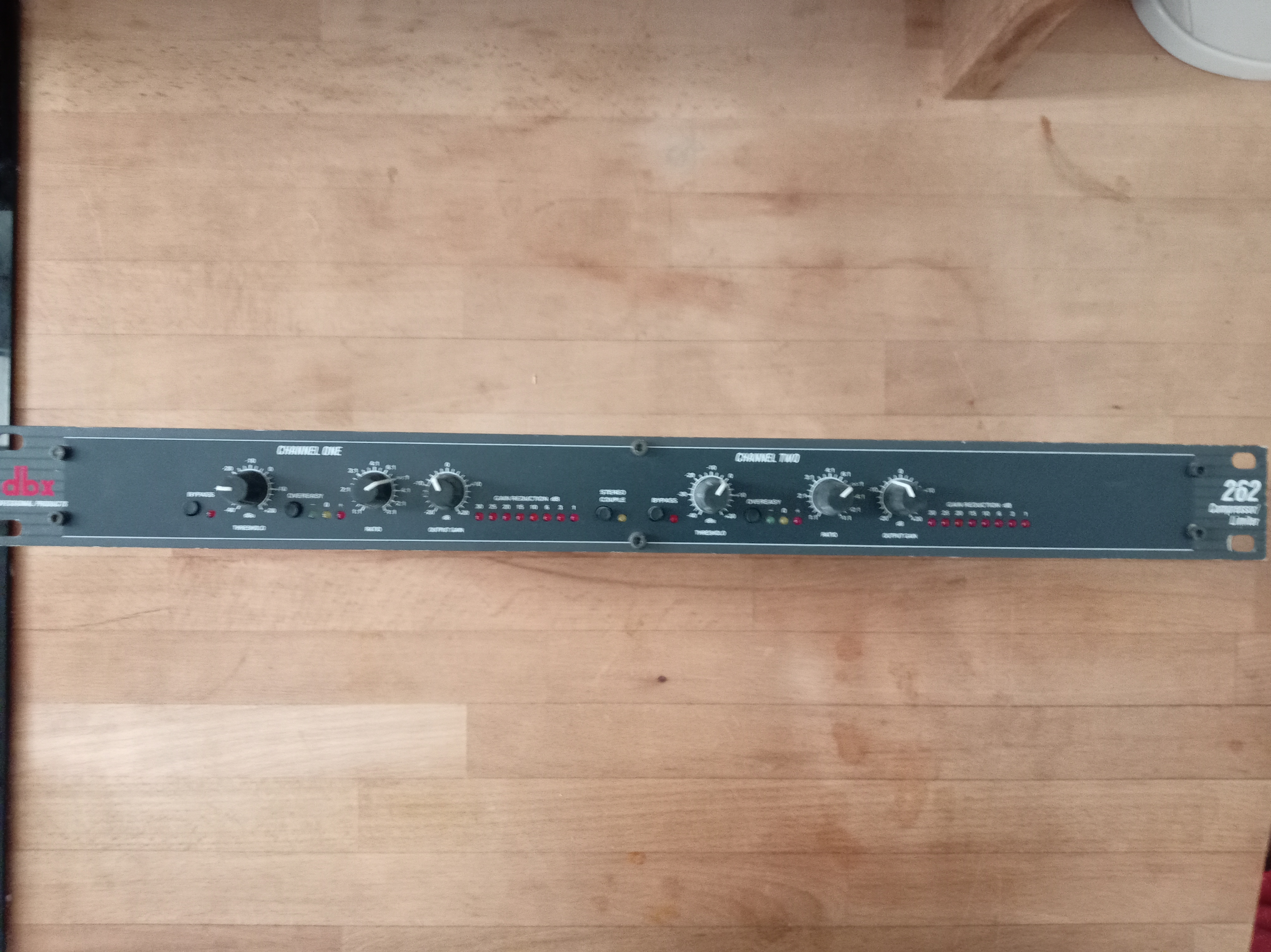 dbx 262 (60042)