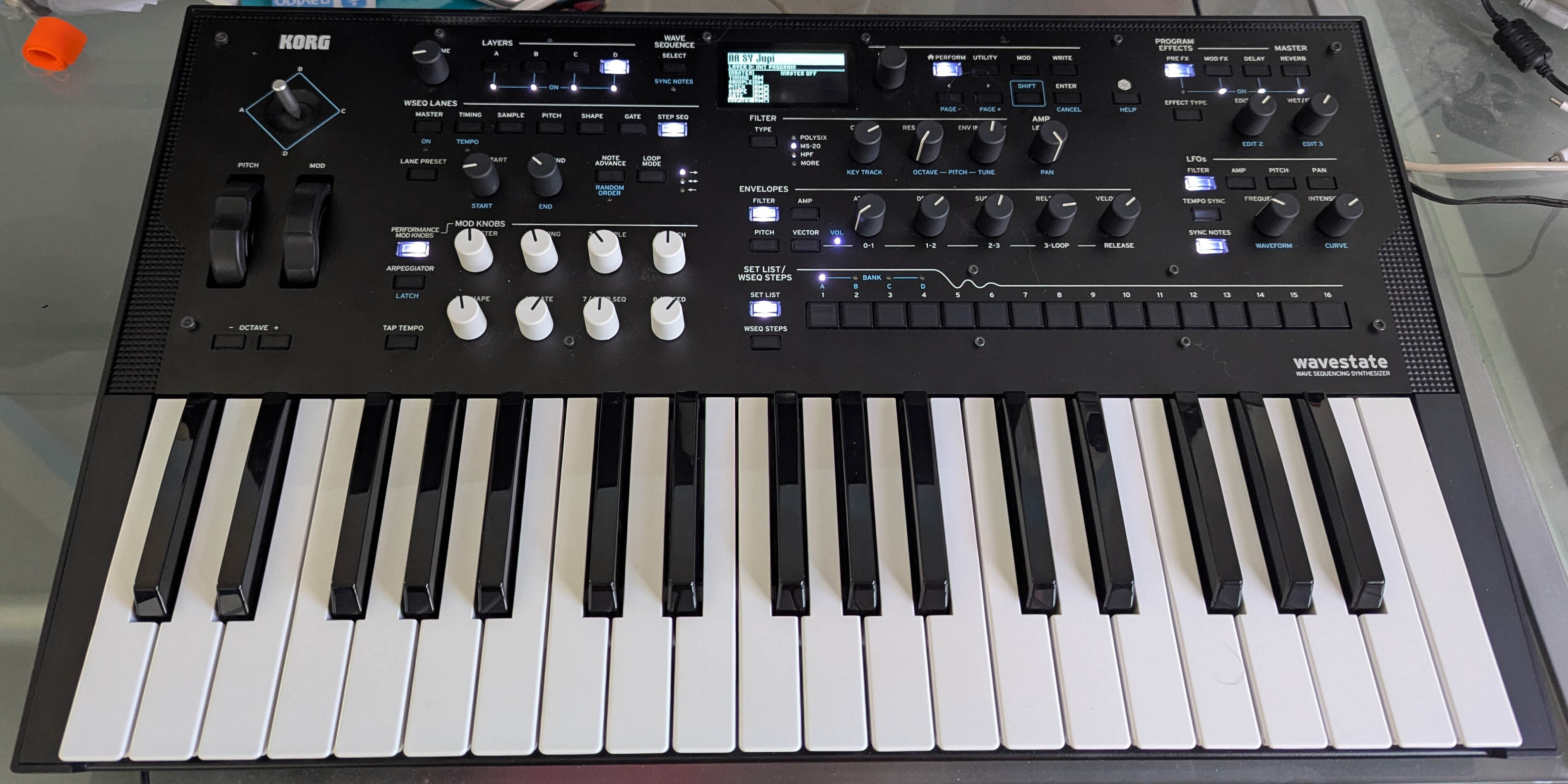 Vds Korg Wavestate + 30 banques  ommerciales