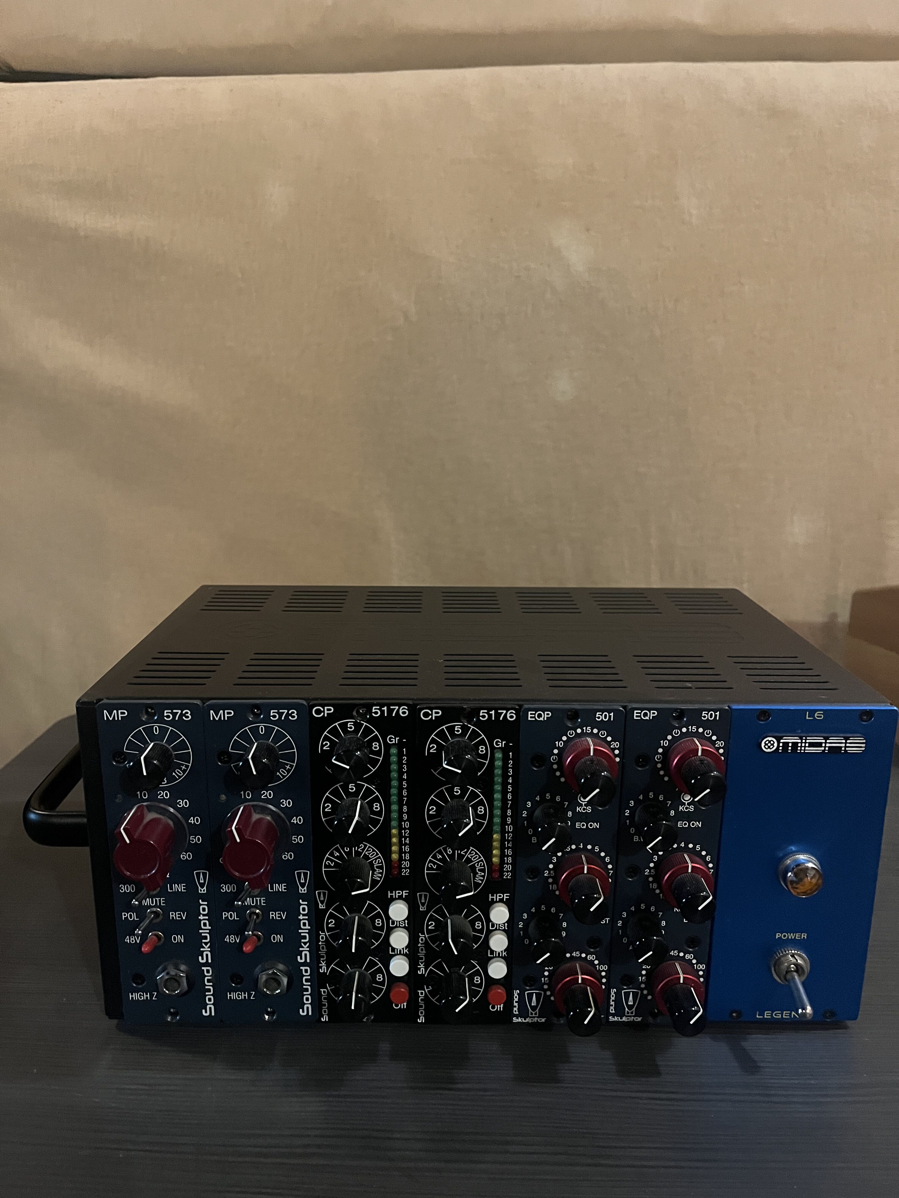 Lot de formats 500 Soundskulptor + box Midas L6