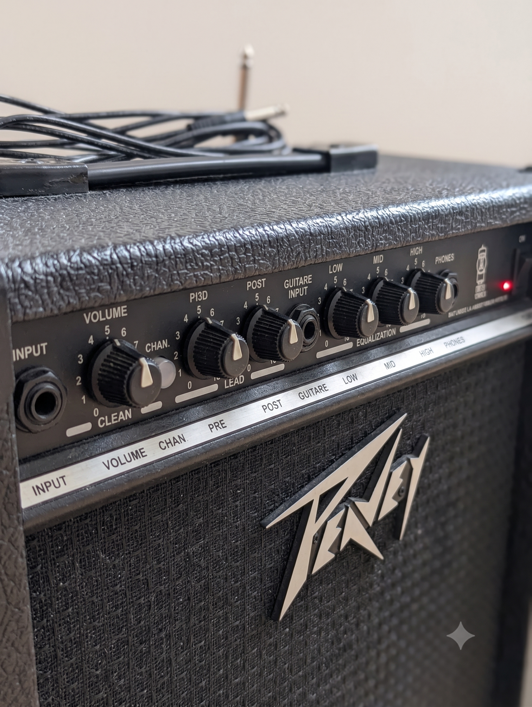 Amplificateur de guitare Peavey Rage 158 (Série TransTube)