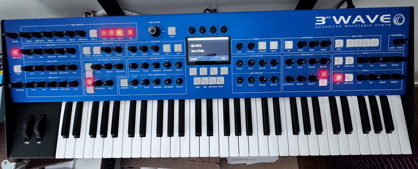 Vends Synthétiseur Groove Synthesis 3rd Wave