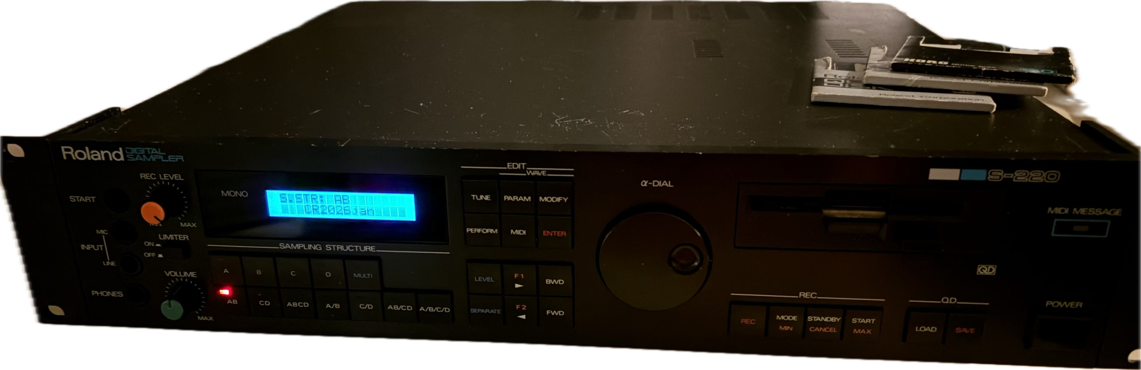 Roland S-220 (53027)