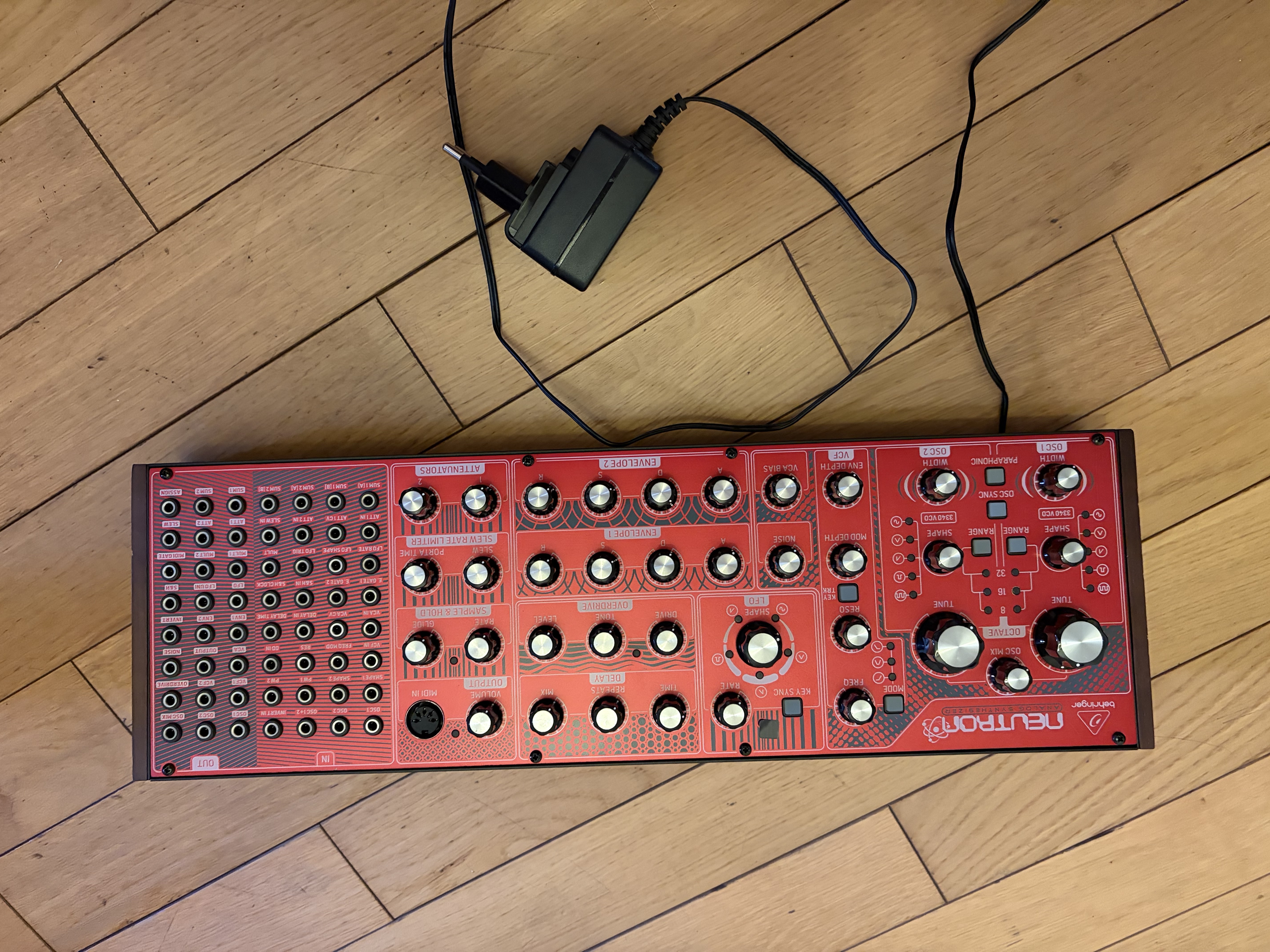 Behringer Neutron