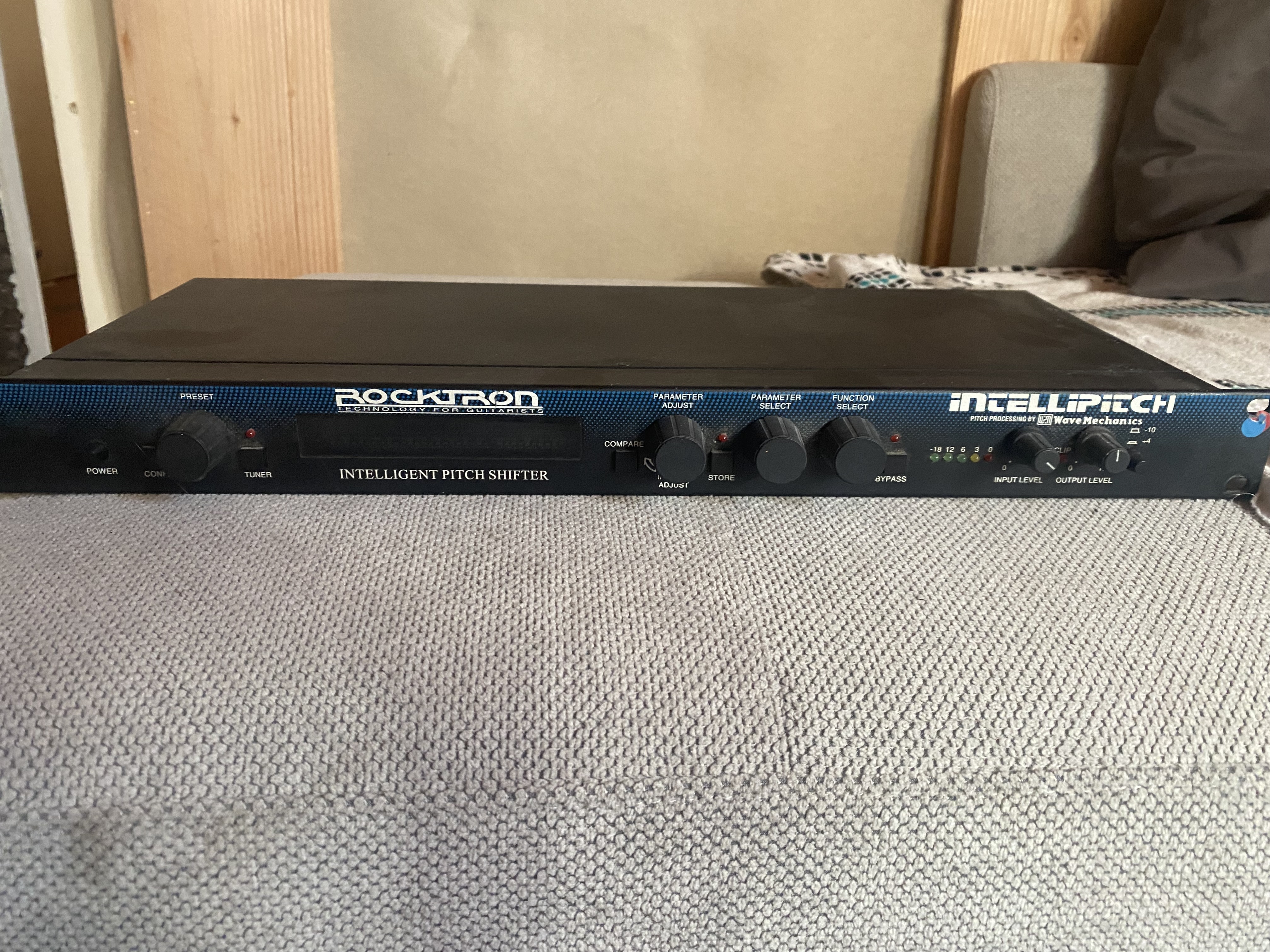 Vends Rocktron Intellipitch
