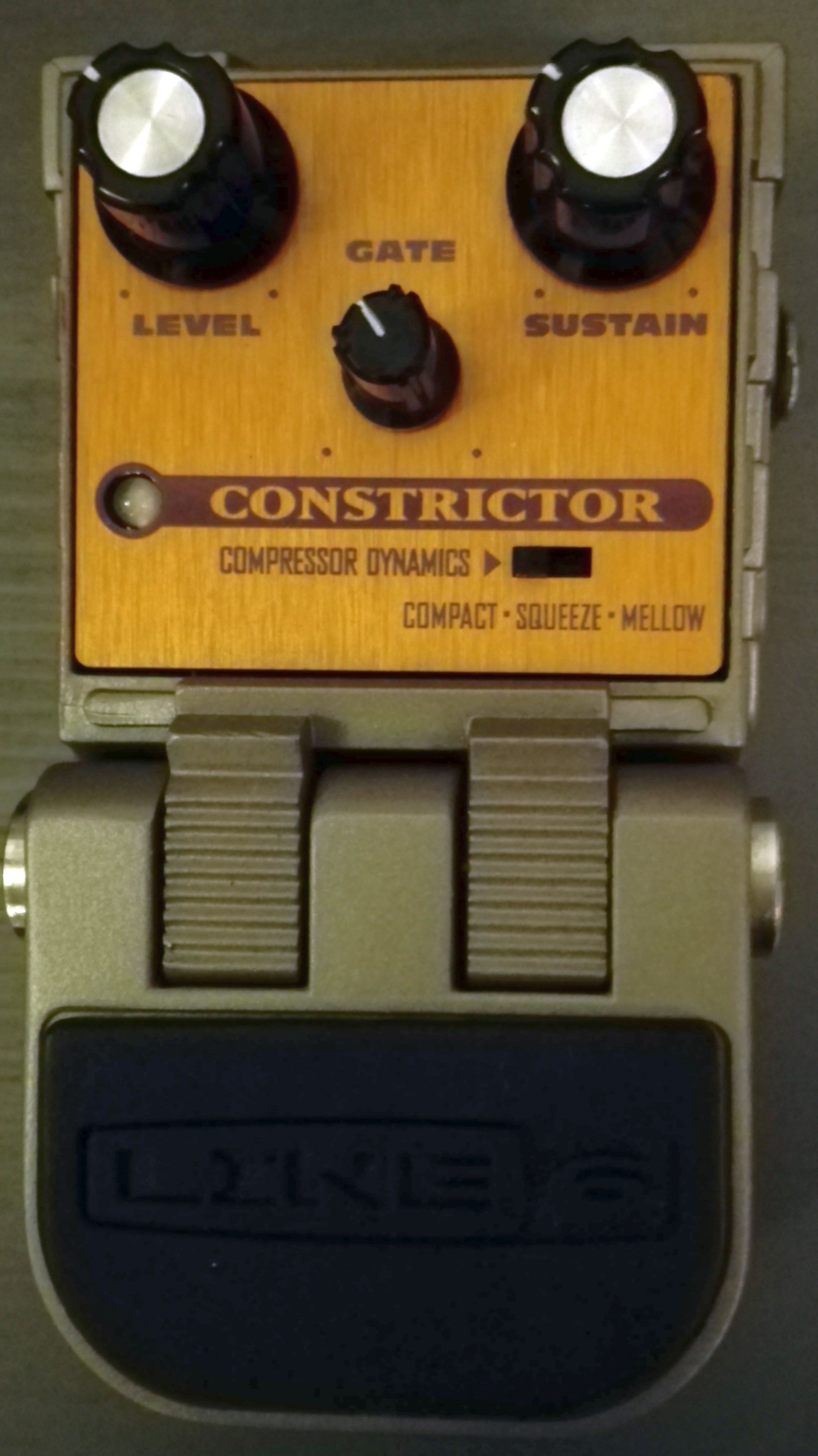 Vends Line6 Constrictor avec boite et alim DC1