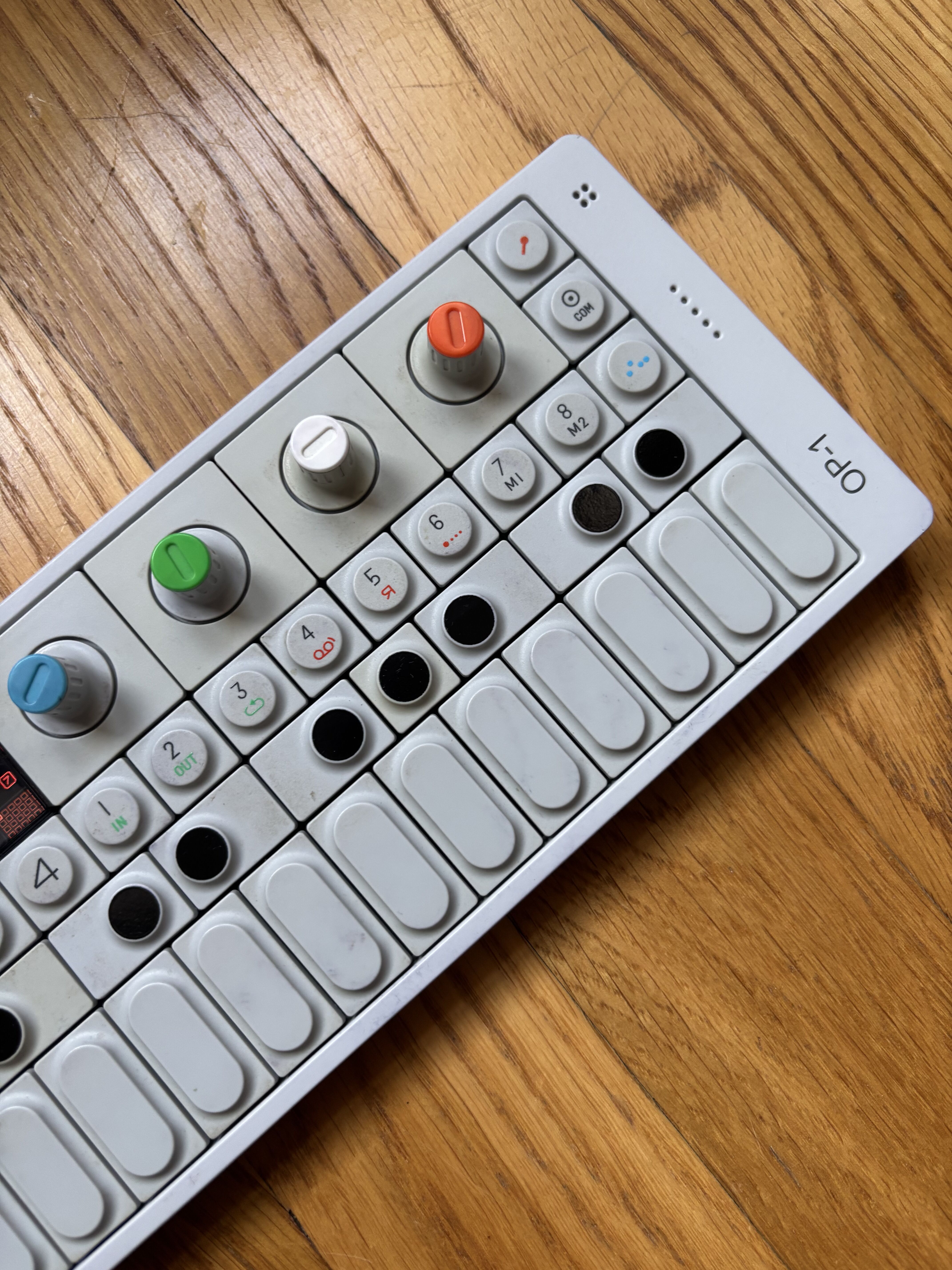 Teenage Engineering OP-1 (98522)