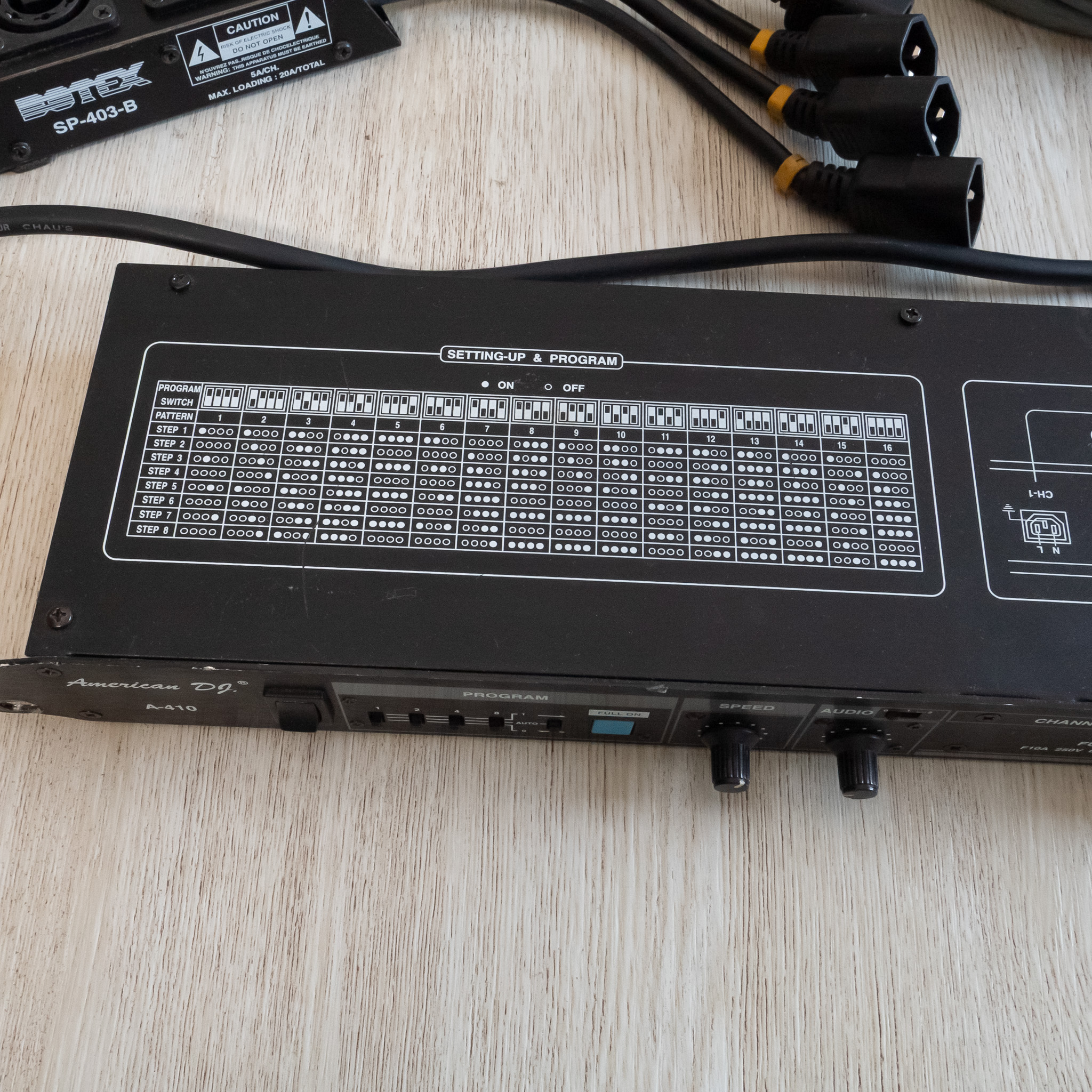 American DJ A-410 03