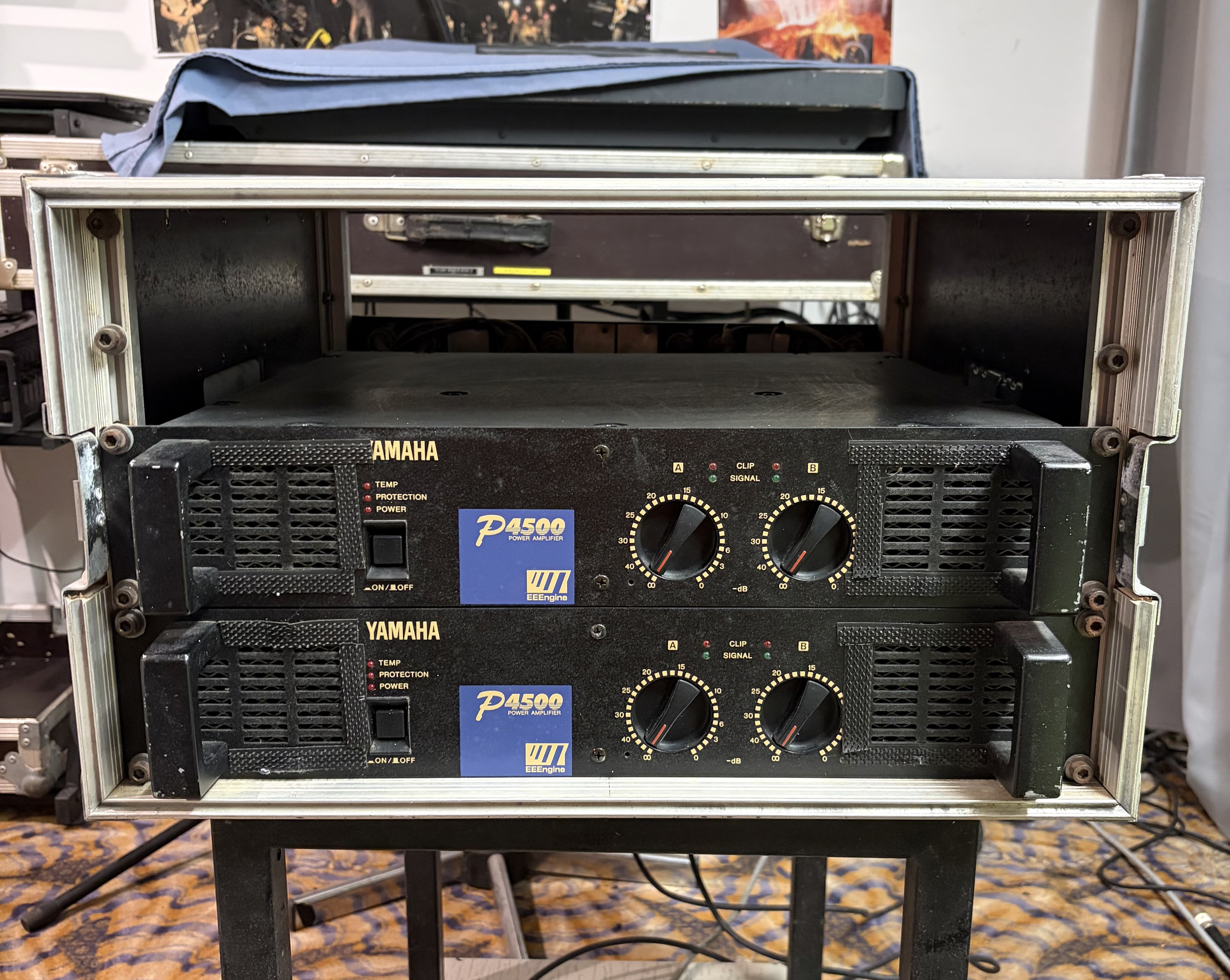 2 Amplis Yamaha P 4500 + Rack