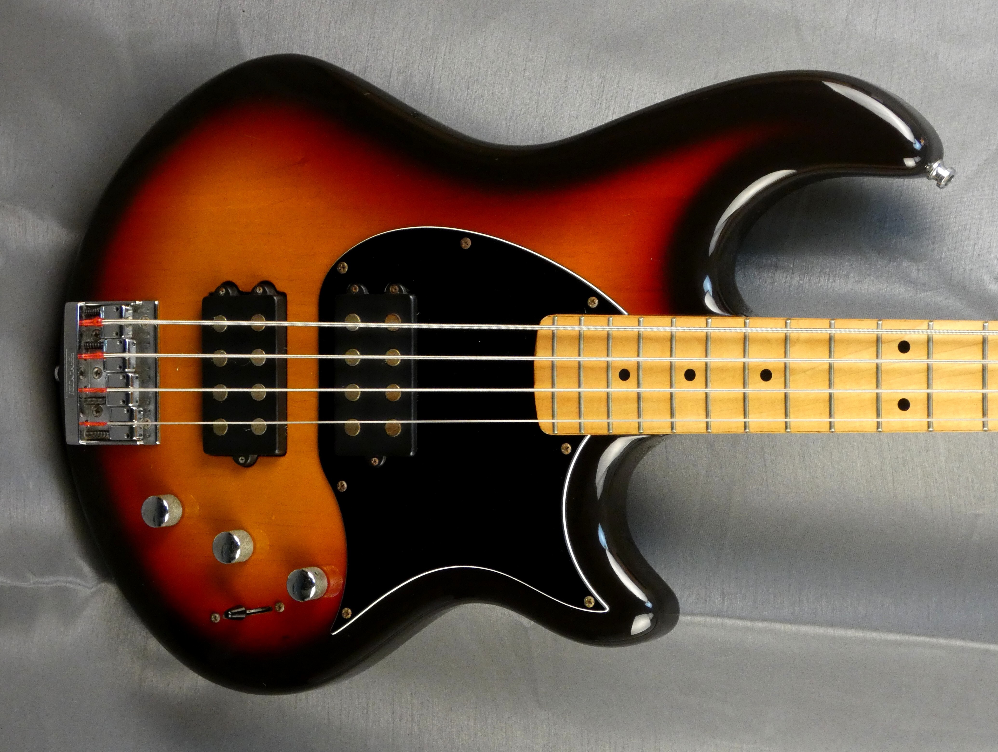 FERNANDES bass Limited FSB-65 Sunburst japon japan (22)